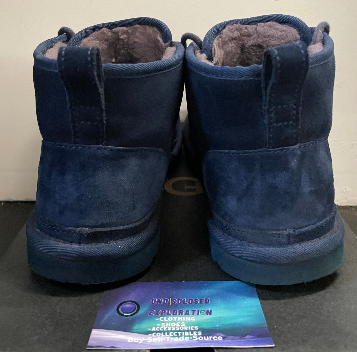 Ugg neumel navy boots Size 10men/11.5women