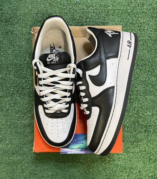 Air Force 1 Low terror squad low blackout size 10.5men/12women
