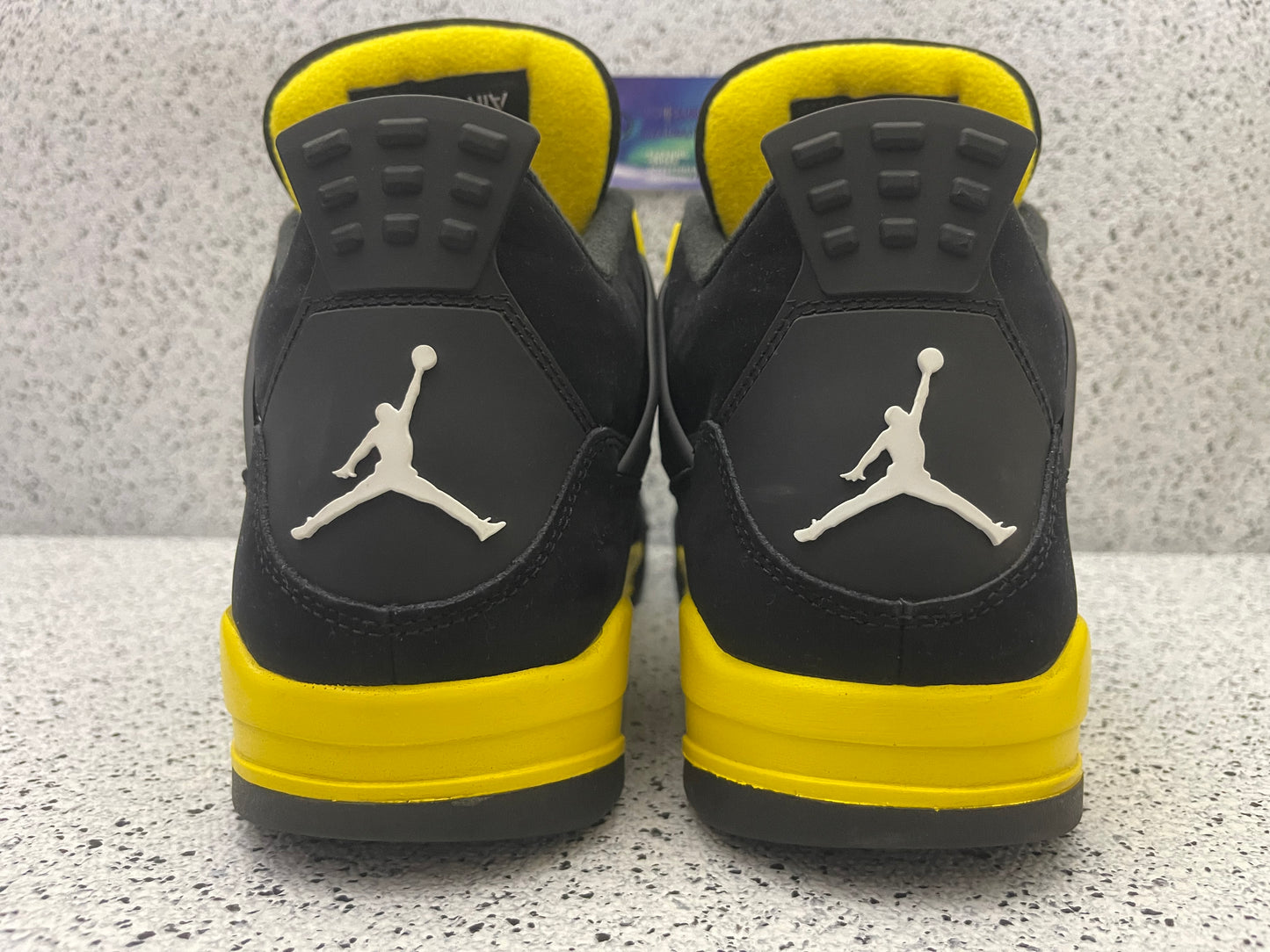 Jordan 4 Thunder 12 Men/13.5 Women “Preowned”
