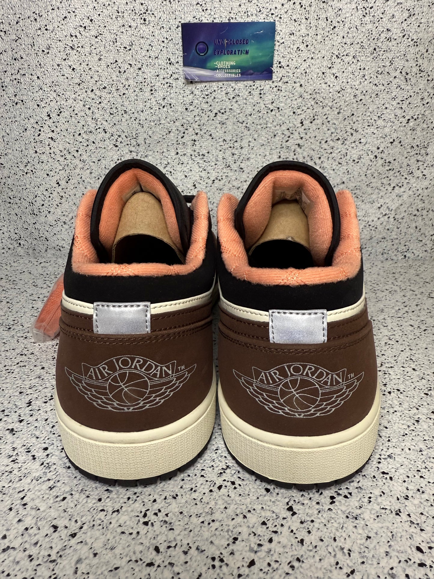 Jordan 1 Low Mocha