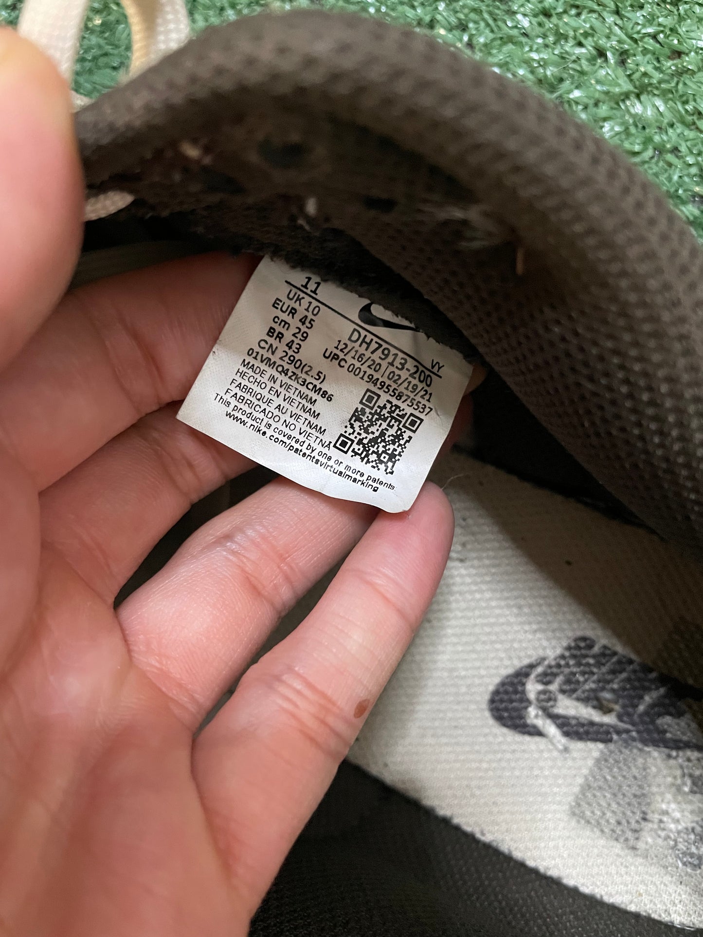 Nike Dunk low premium pack cheetah size 11men/12.5women