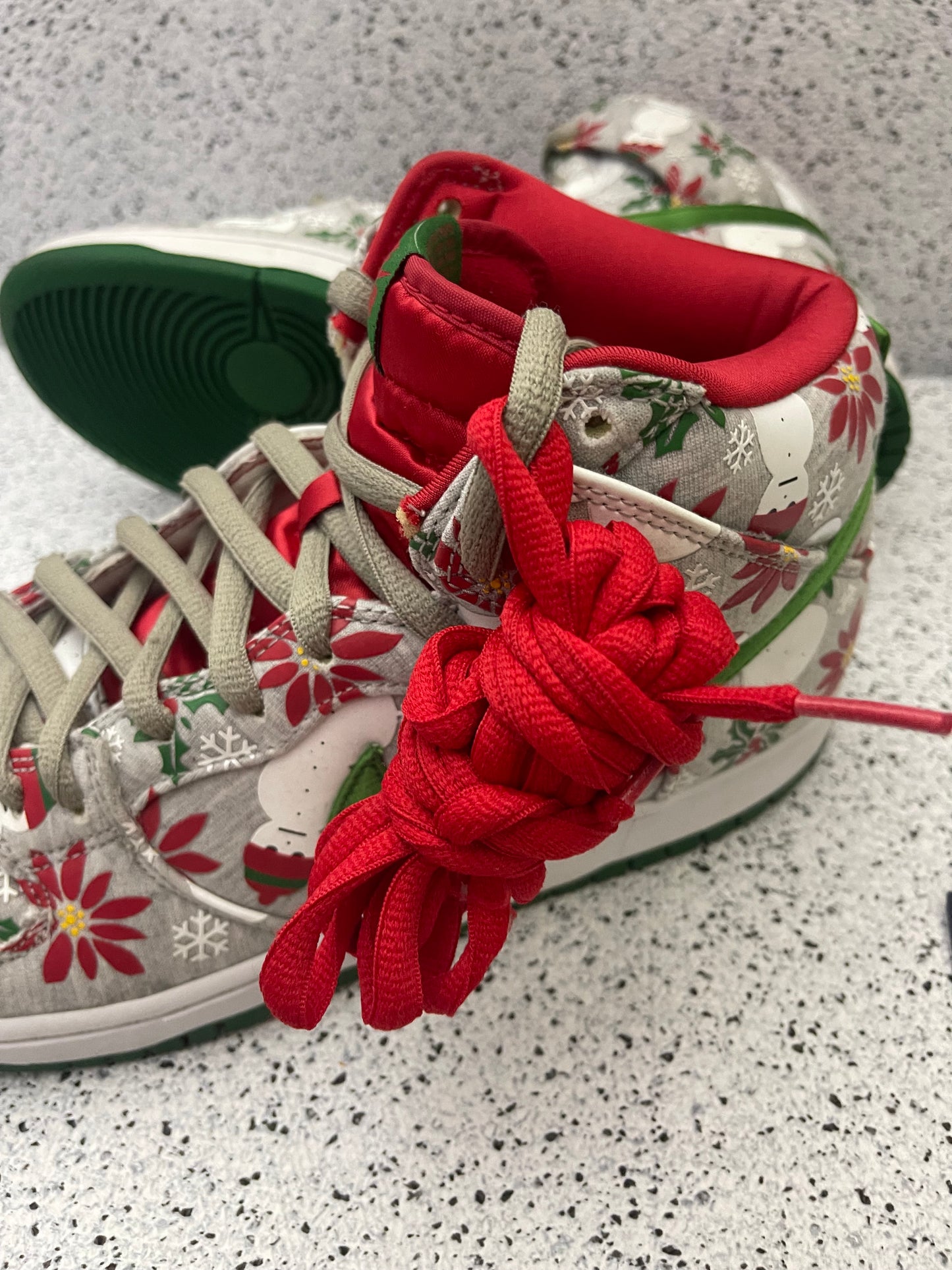 Nike Dunk SB High Concepts Ugly Christmas Sweater Grey 12 Men/13.5 Women “Preowned”