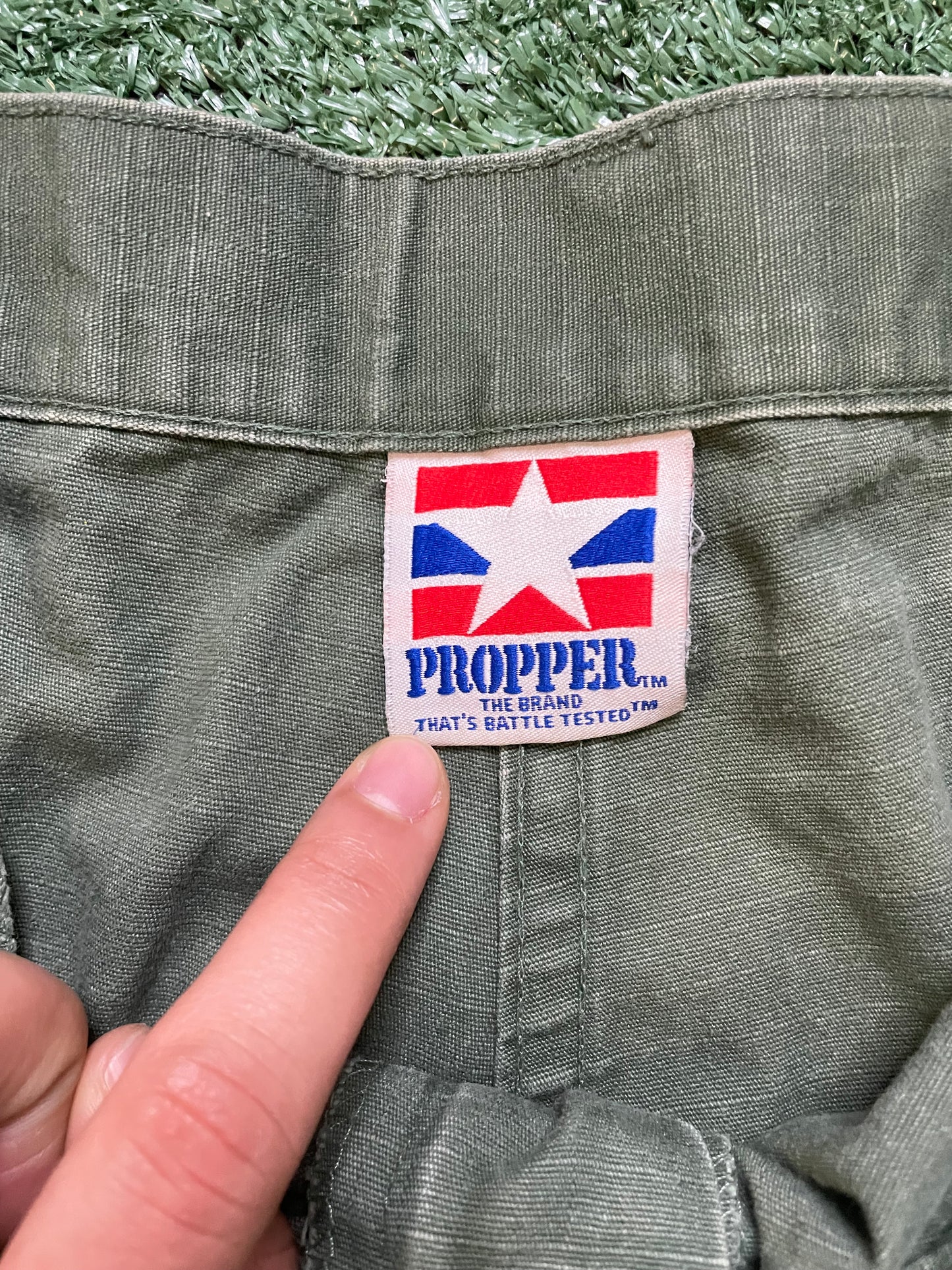 Vintage Propper olive cargo shorts