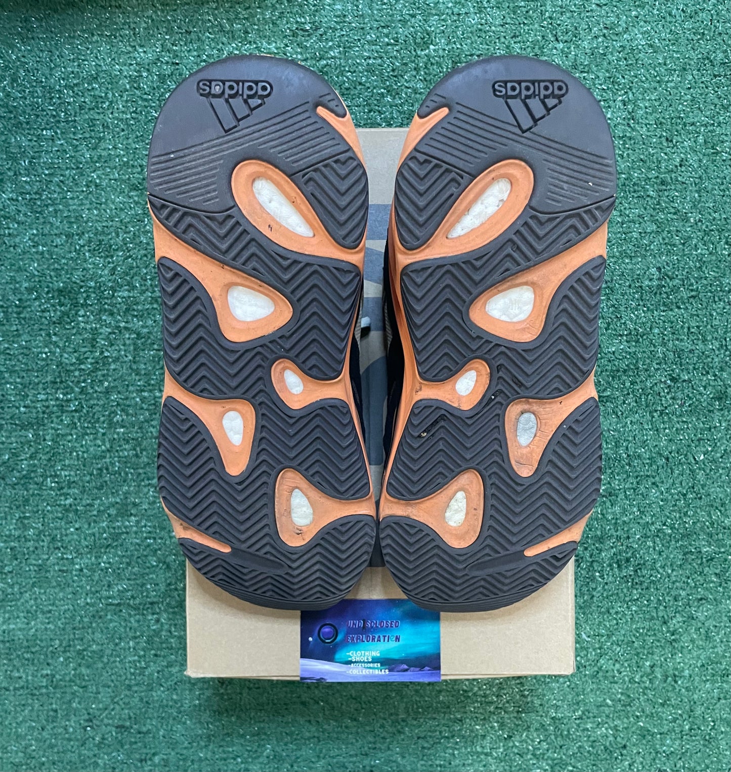 Yeezy Boost 700 Enflame size 9.5men/11women