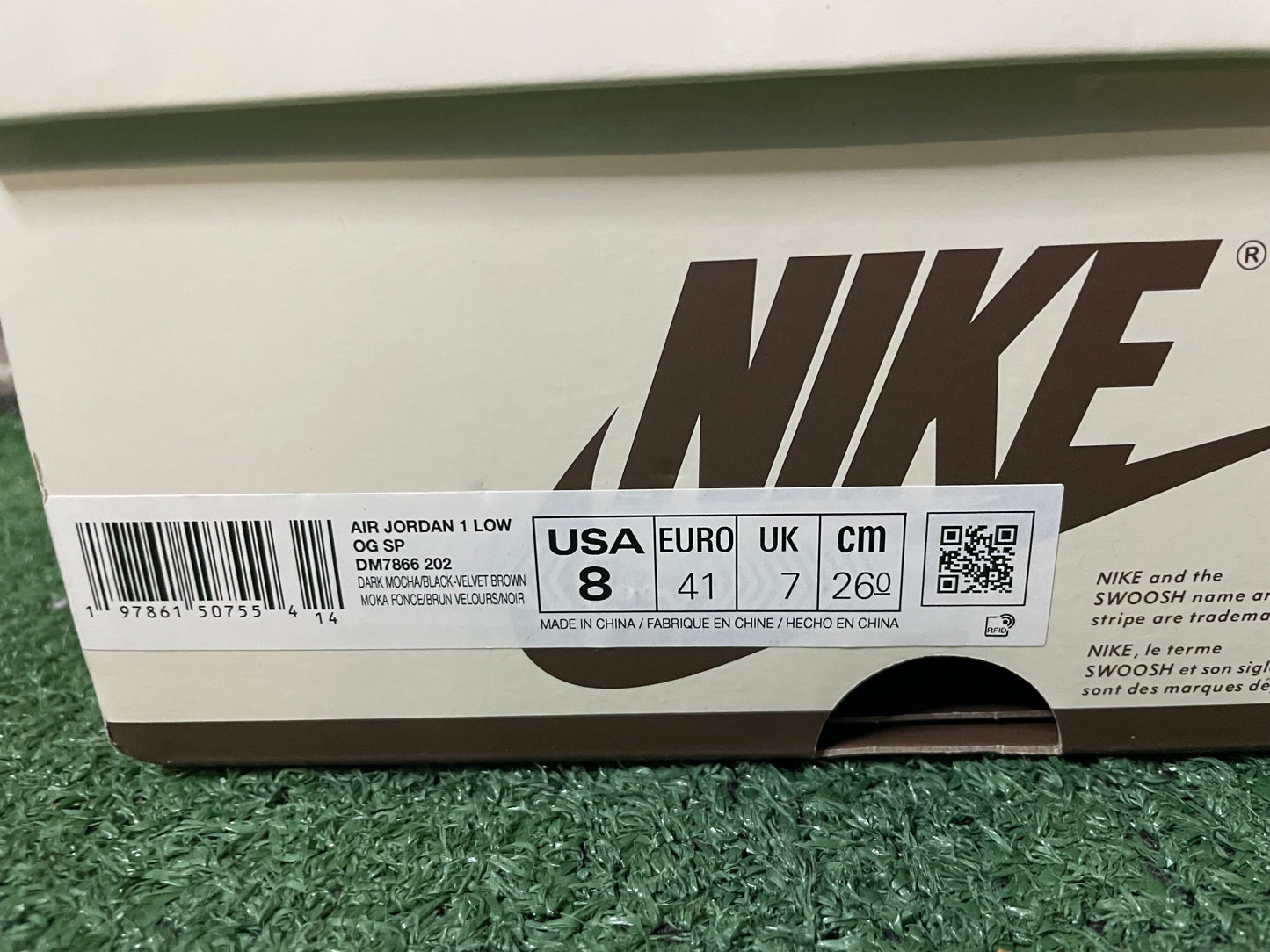Air Jordan 1 Low Travis Scott velvet size 8men/9.5women