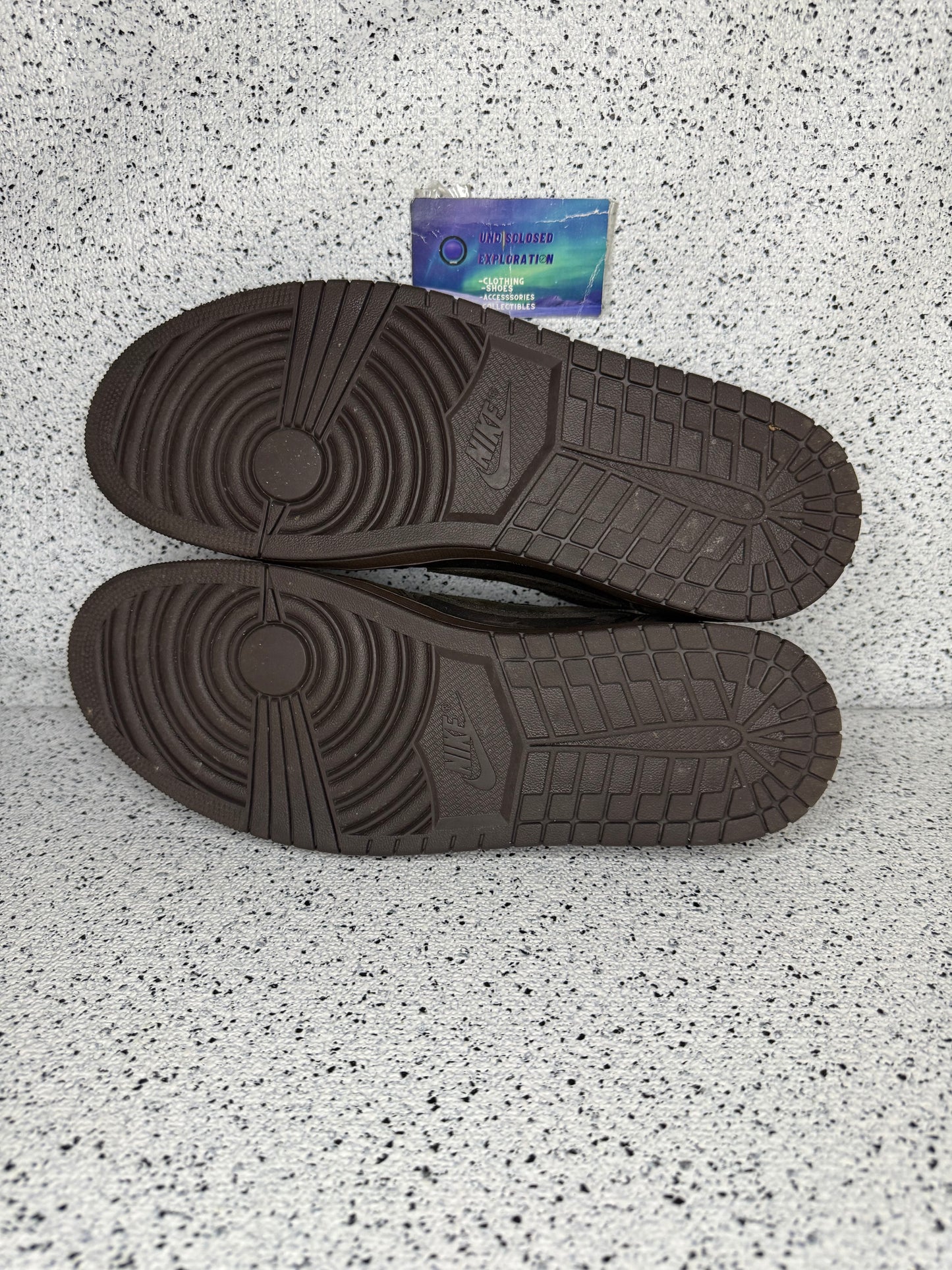 Jordan 1 Low Travis Scott Velvet 12.5 Men/14 Women “Preowned”