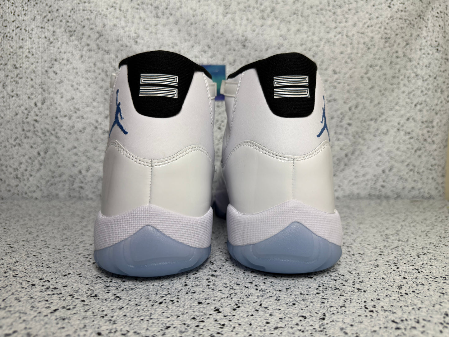 Jordan 11 Legend Blue