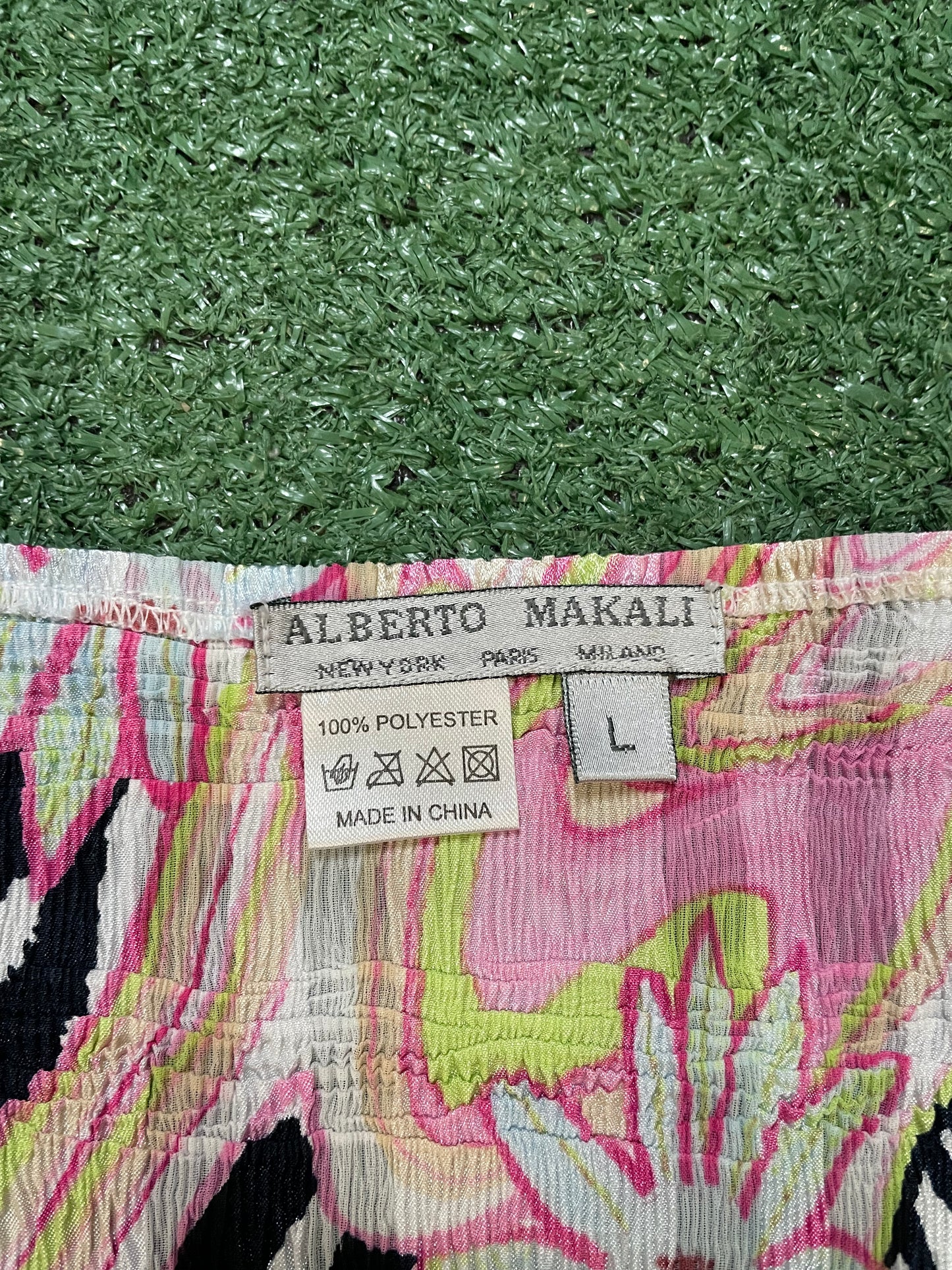 Alberto Makali V-neck mixed print top