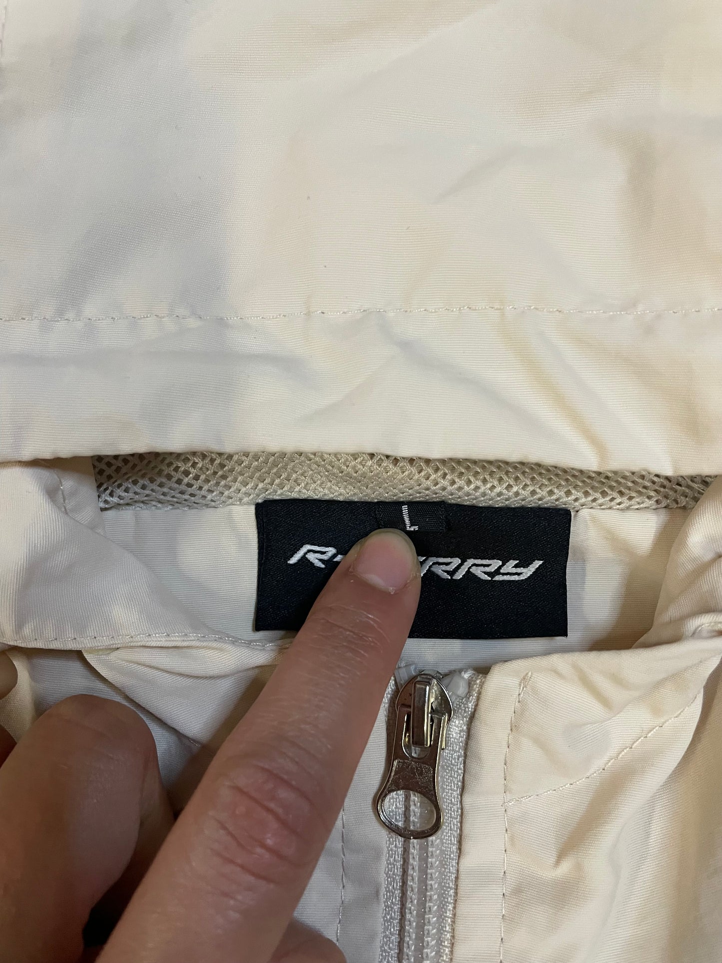 Gv Gallery Raspberry Hills cream and yellow windbreaker