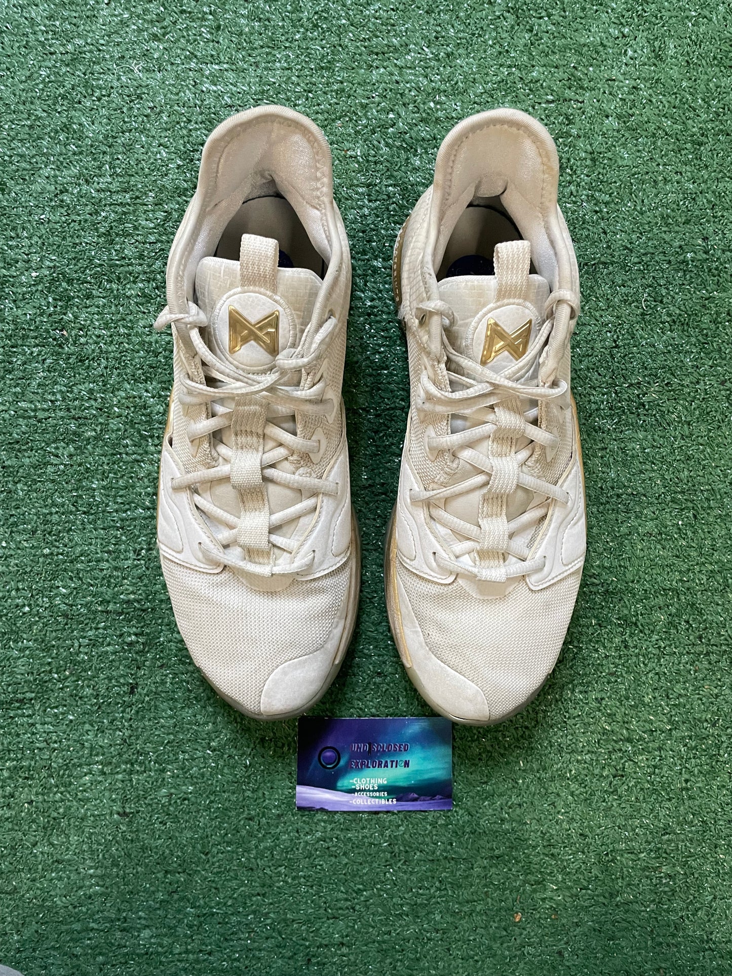 Nike PG 3 X NASA Apollo missions size 10men/11.5women