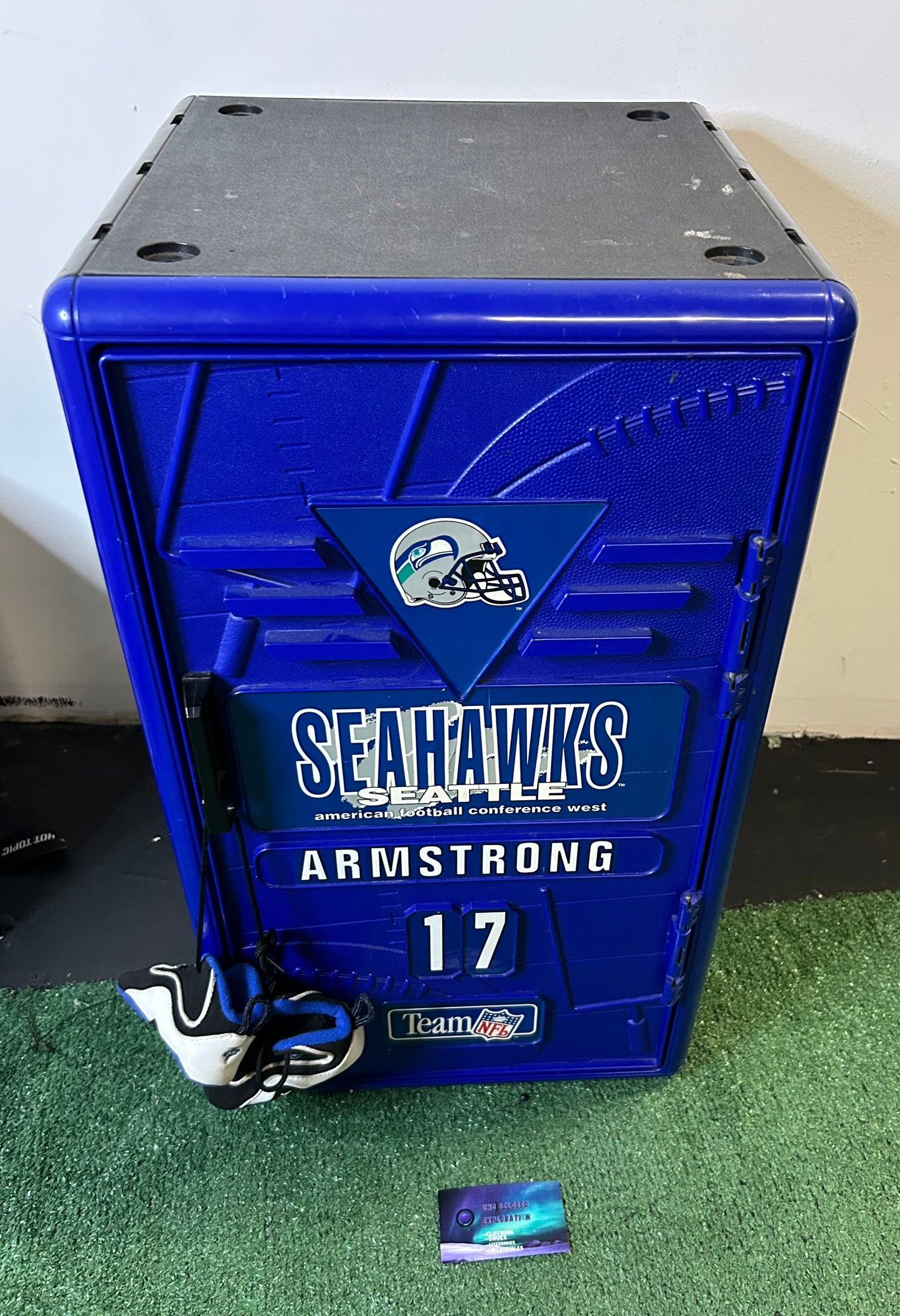 Vintage 1990s Seattle Seahawks 2 FT locker