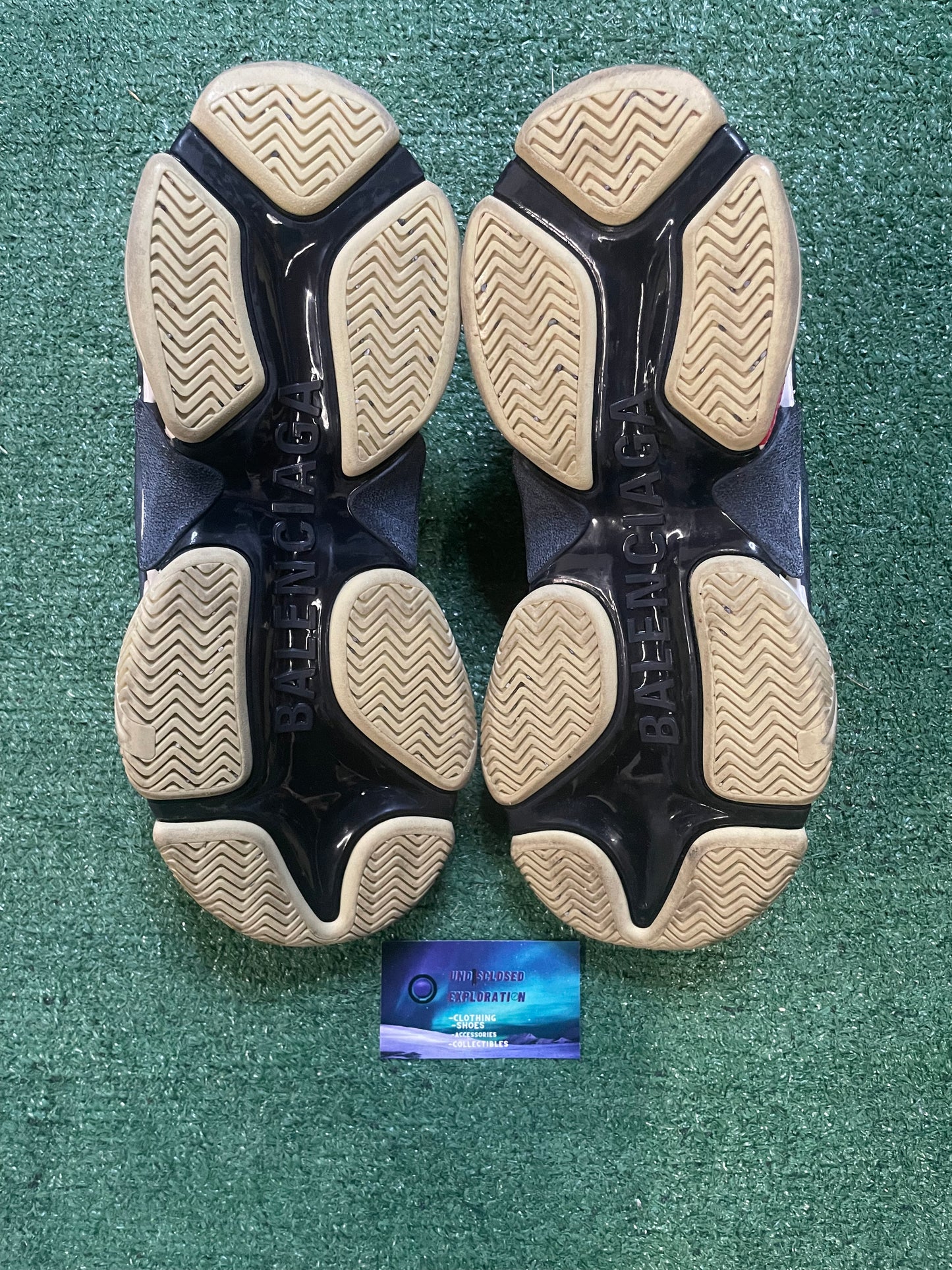 Balenciaga triple S black size 9men/10.5women(EU 42)