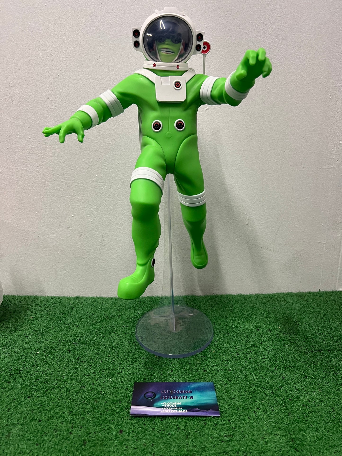 Super plastic gorillaz astronaut spacesuit set