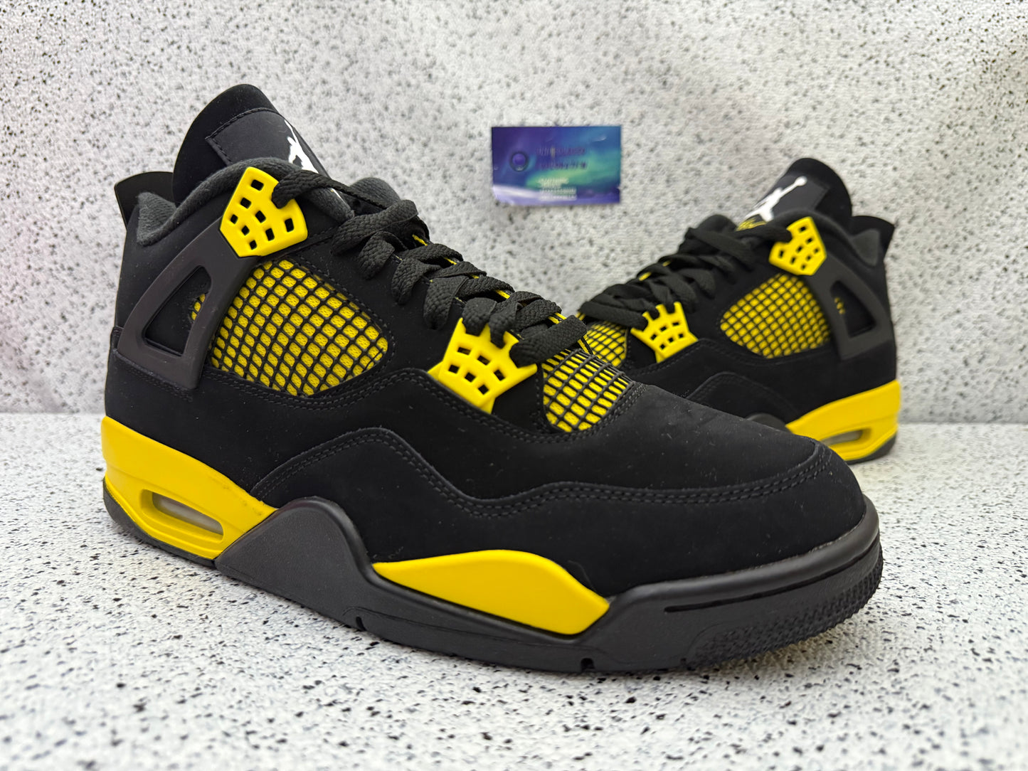 Jordan 4 Thunder