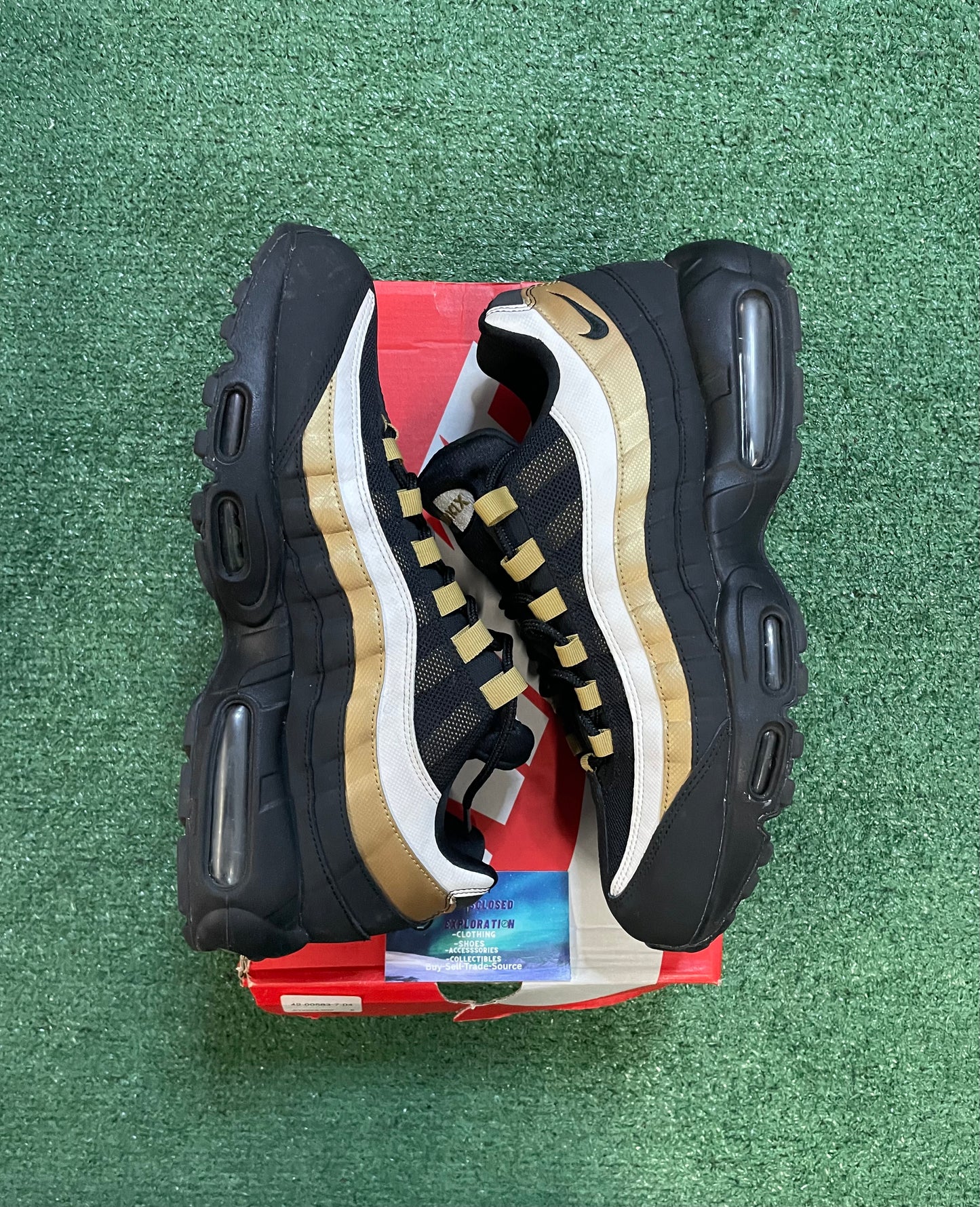 Nike Air Max 95 OG black gold size 11men/12.5women