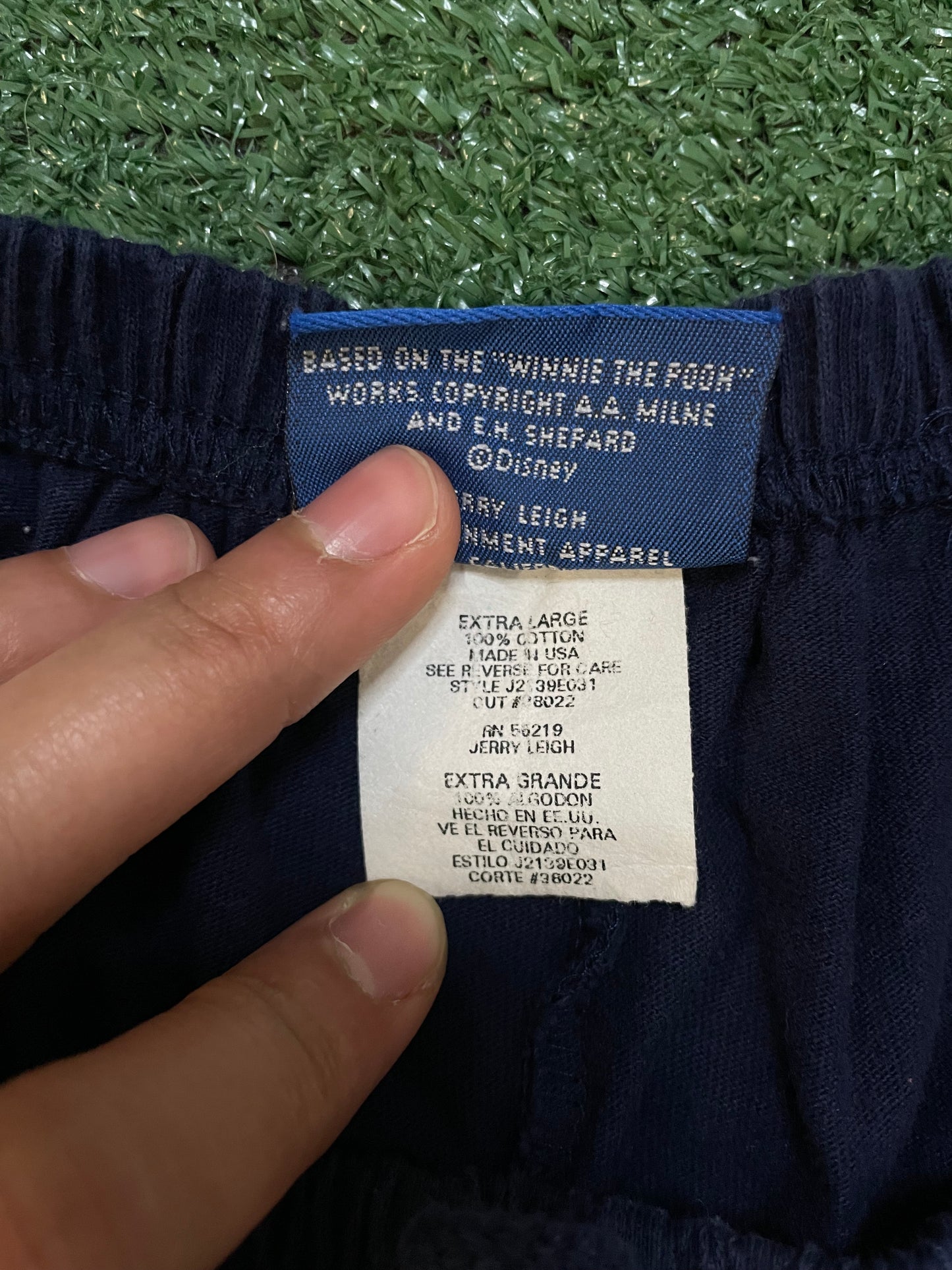 Vintage 1990s Winnie The Pooh embroidered shorts