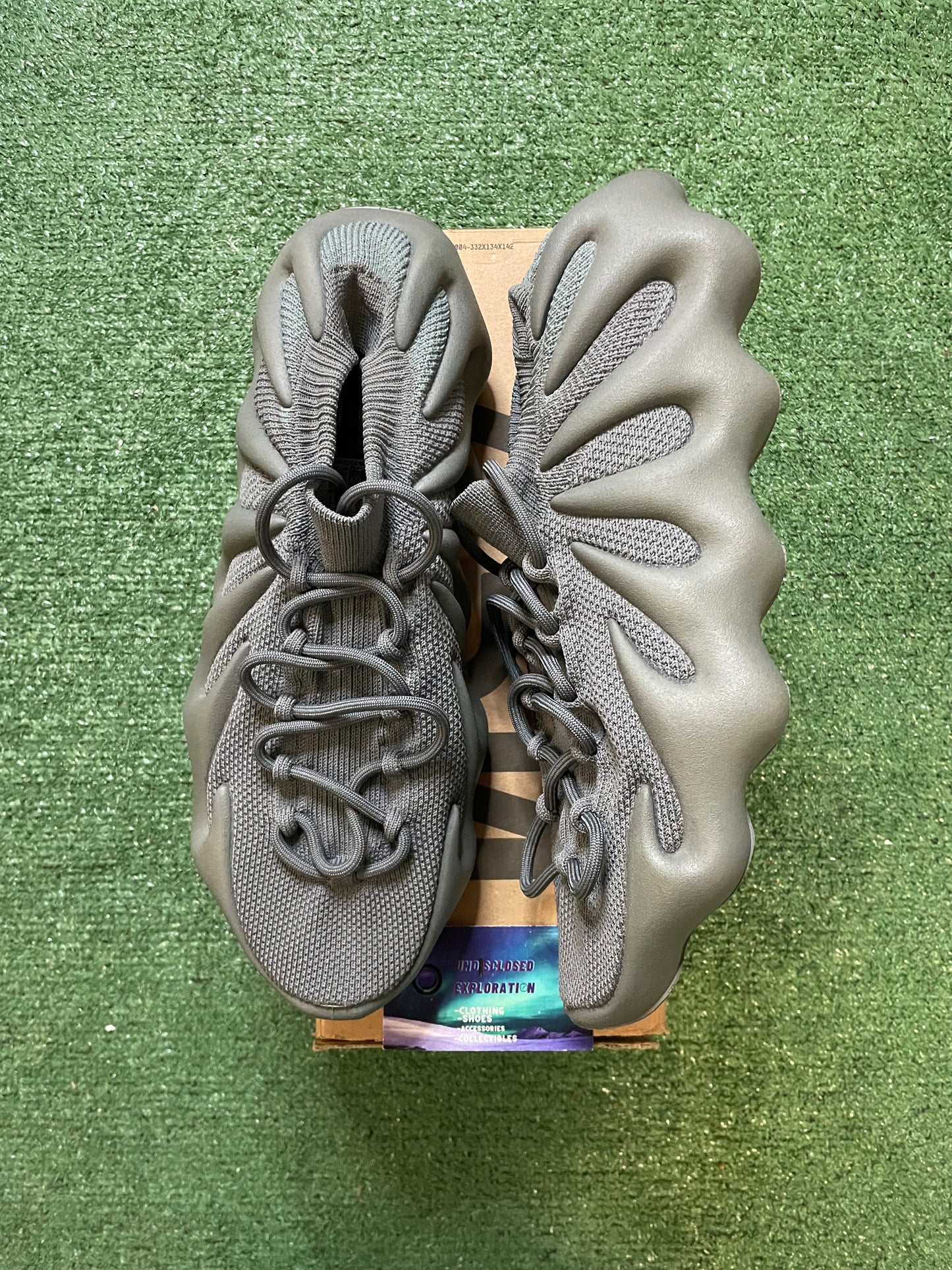 Yeezy 450 stone teal size 13men/14.5women
