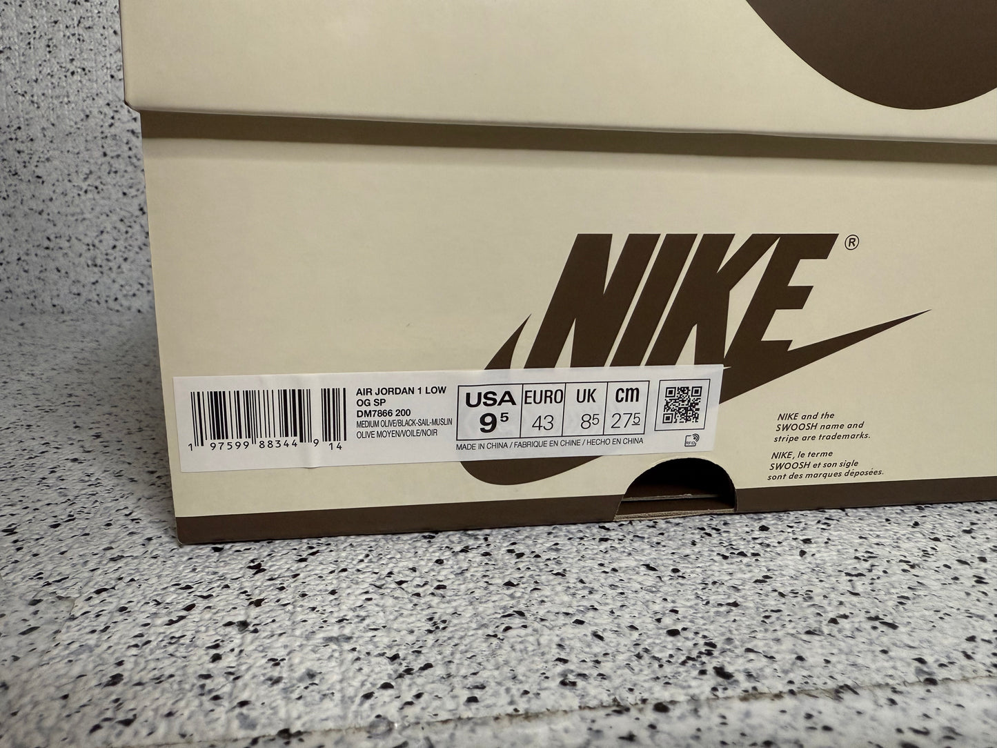 Jordan 1 Low Travis Scott Reverse Medium Olive