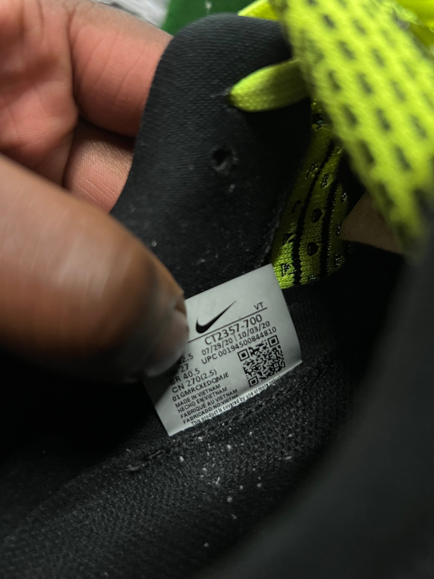 Nike React Infinity run flyknit 2 volt green size 9men/10.5women