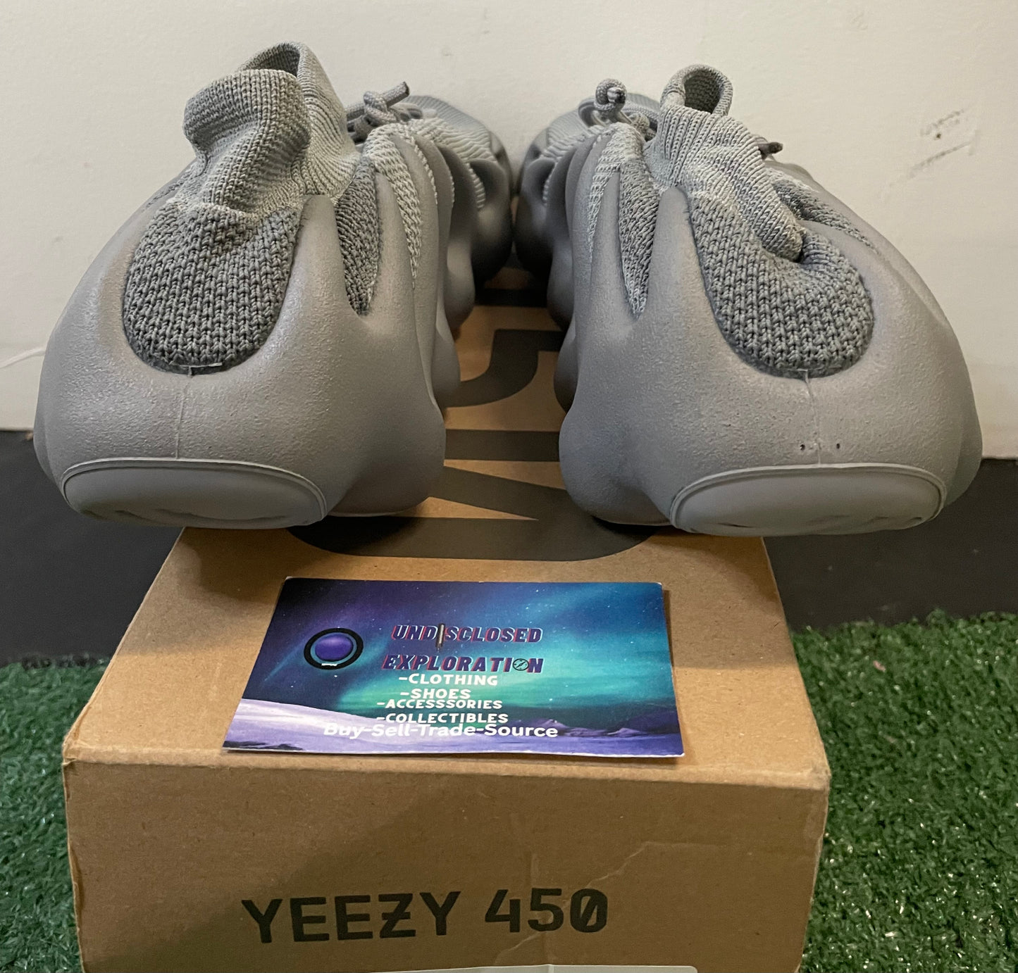 Yeezy 450 stone salt size 13men/14.5women