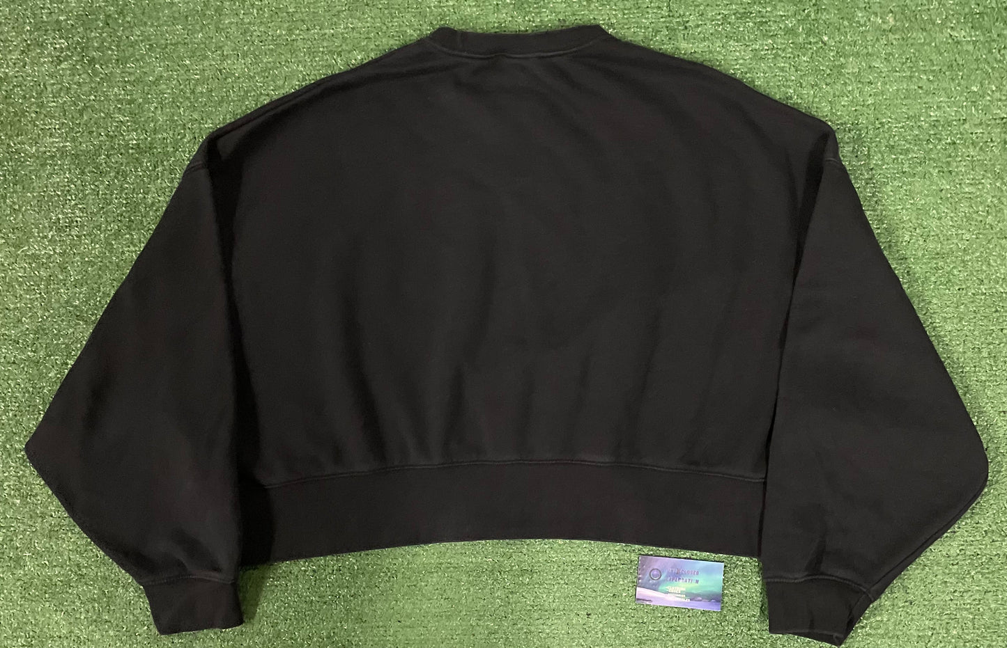 Nike Center swoosh cropped fit crewneck