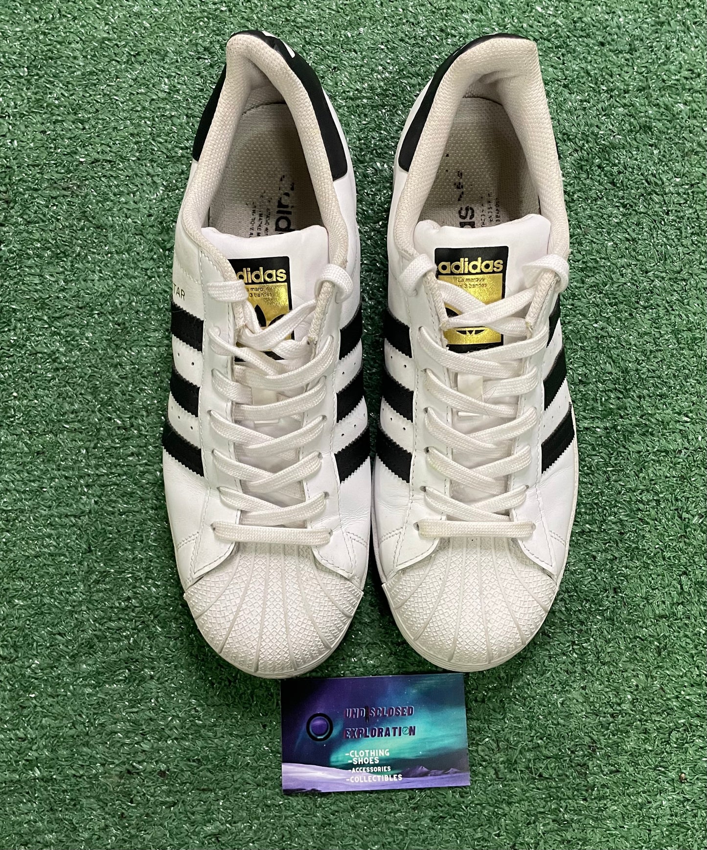 Adidas Superstar white black size 8.5men/10women