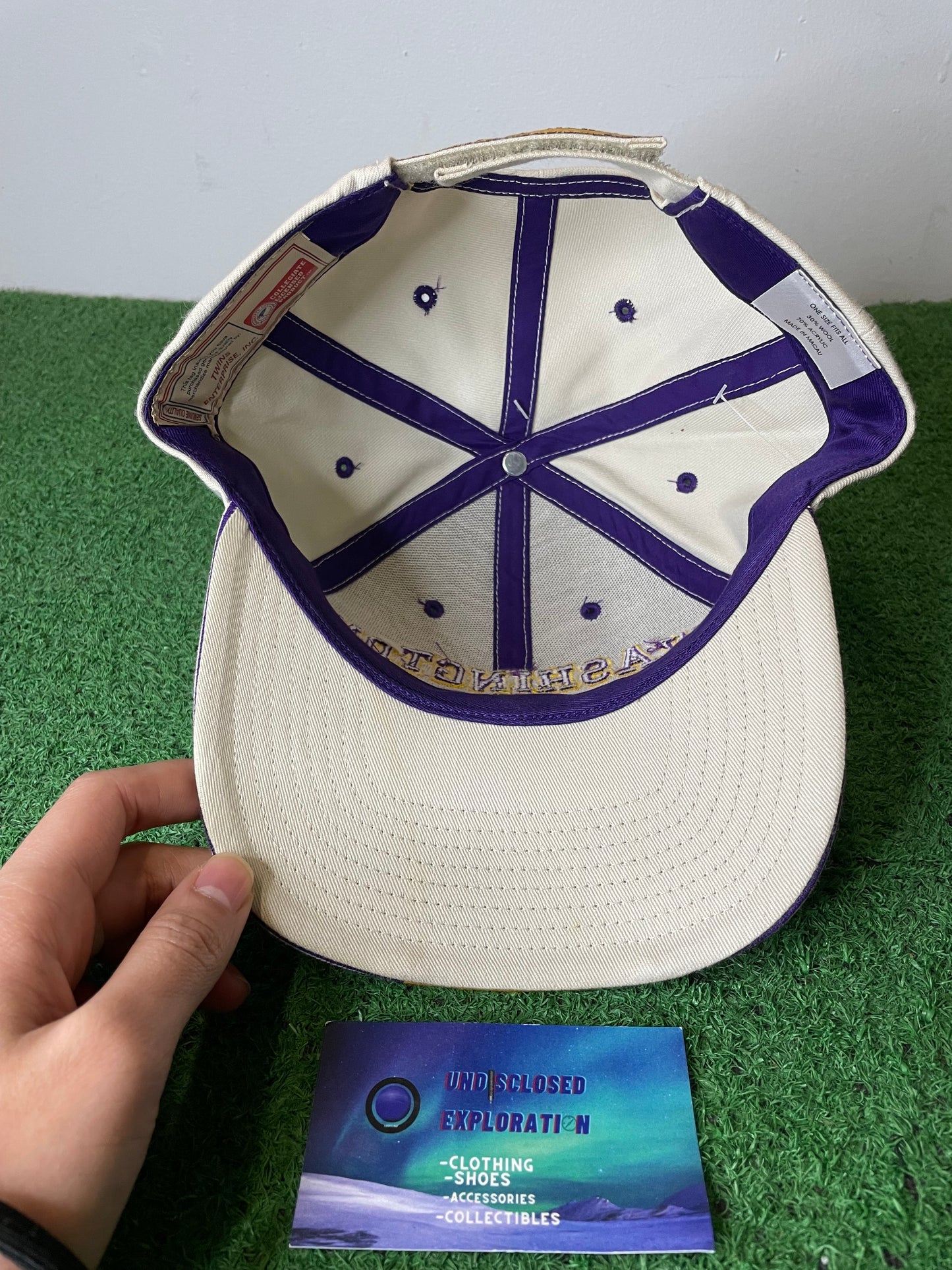 Vintage 1990s university of Washington huskies hat