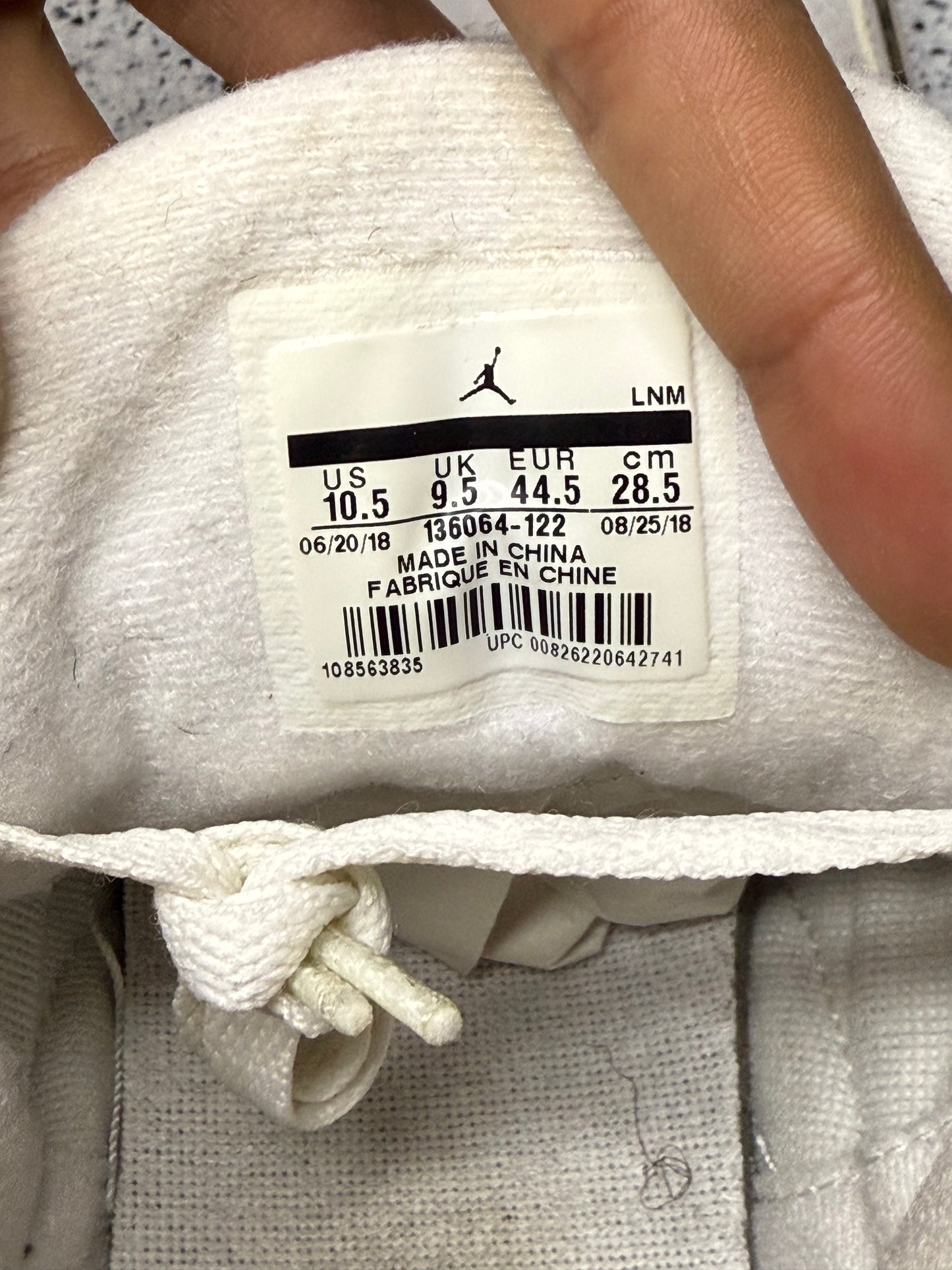 Jordan 3 Mocha 10.5 Men/12 Women “Preowned”