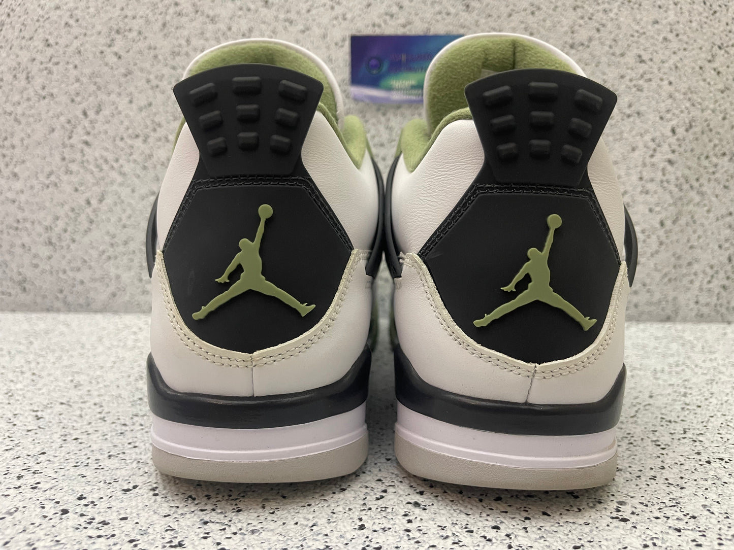 Jordan 4 Seafoam 10 Men/11.5 Women “Preowned”