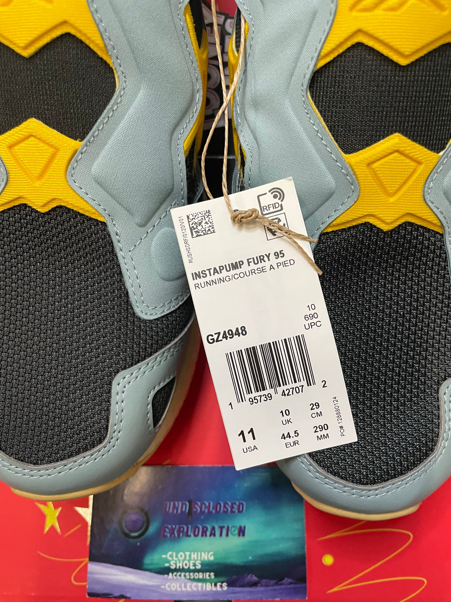 Reebok InstaPump Fury 95 looney tunes roadrunner