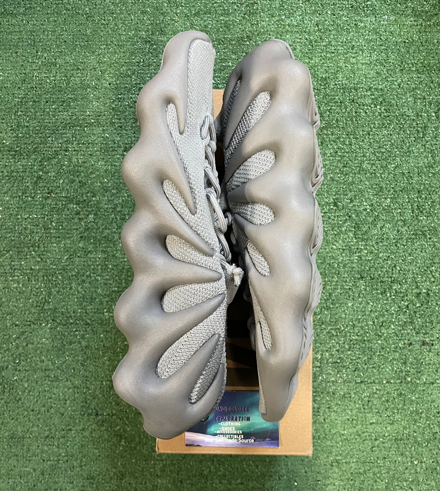 Yeezy 450 stone salt size 13men/14.5women