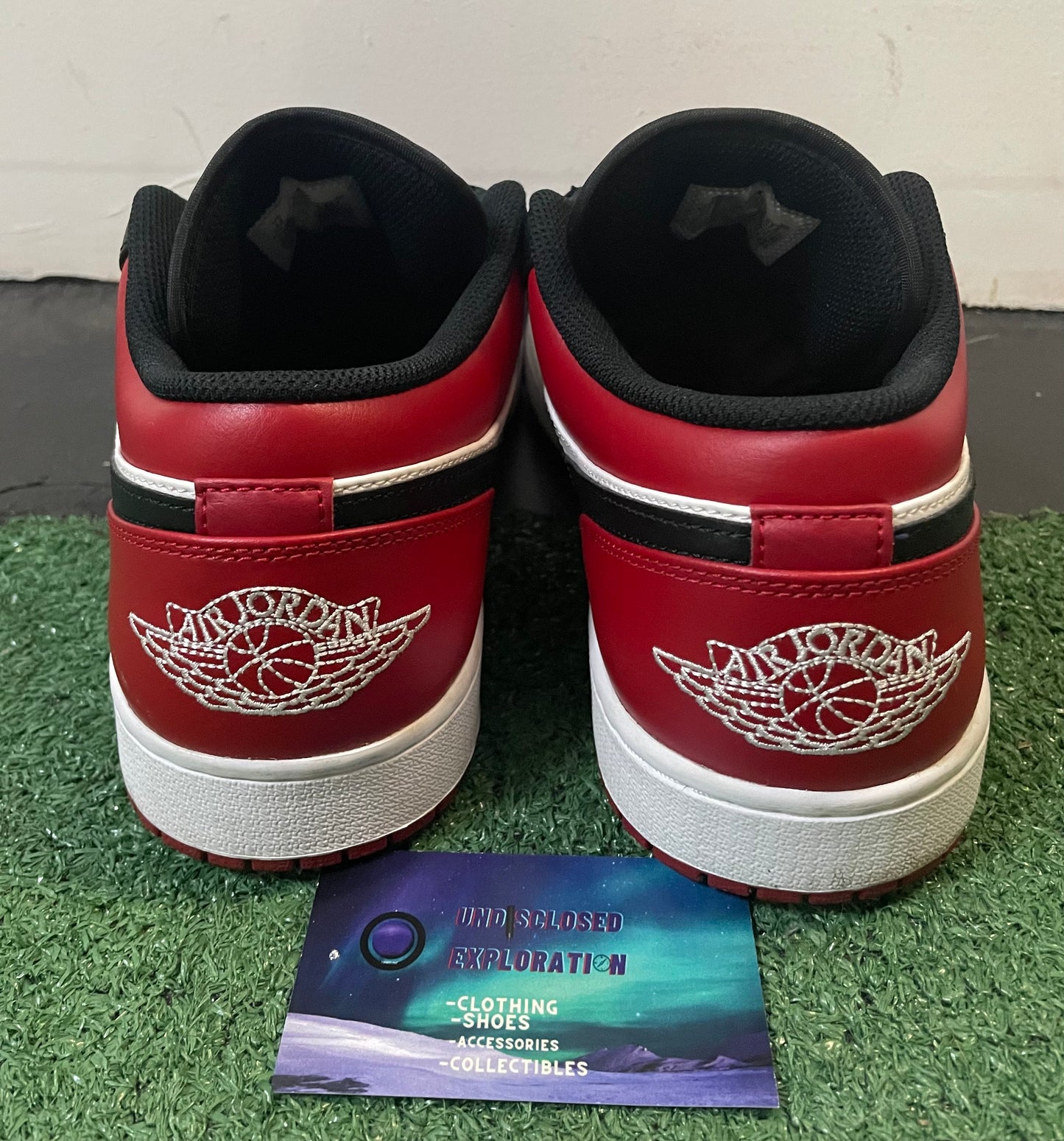 Air Jordan 1 Low bred toe size 12men/13.5women