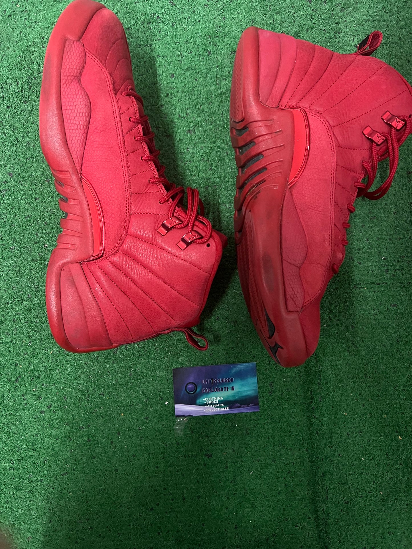 Jordan 12 gym red size 11men/12.5women