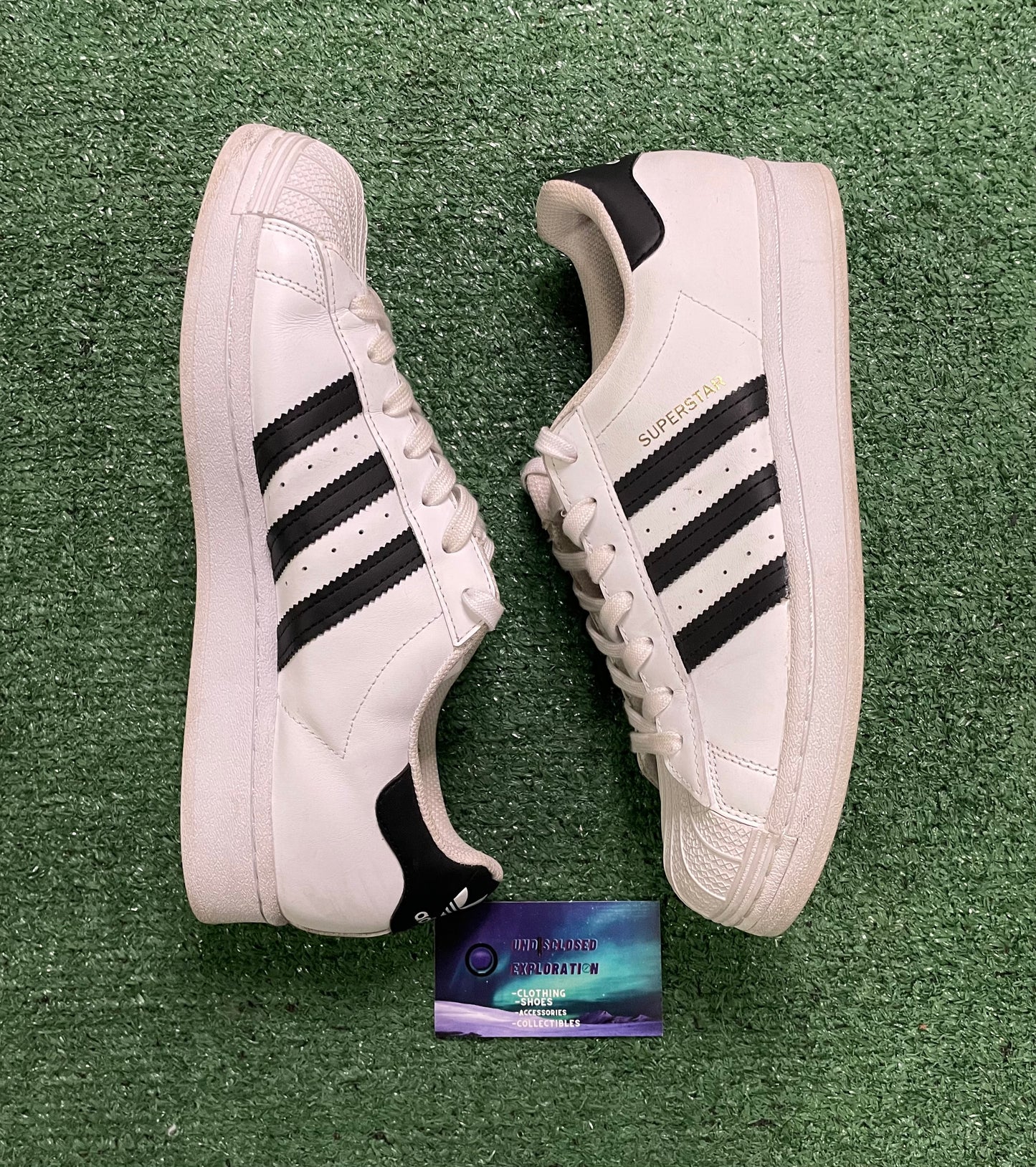 Adidas Superstar white black size 8.5men/10women