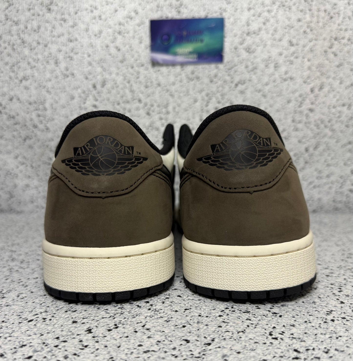 Jordan 1 Low Mocha