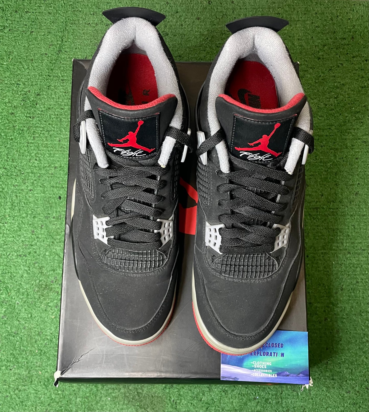 Jordan 4 Bred 2019 size 11men/12.5women