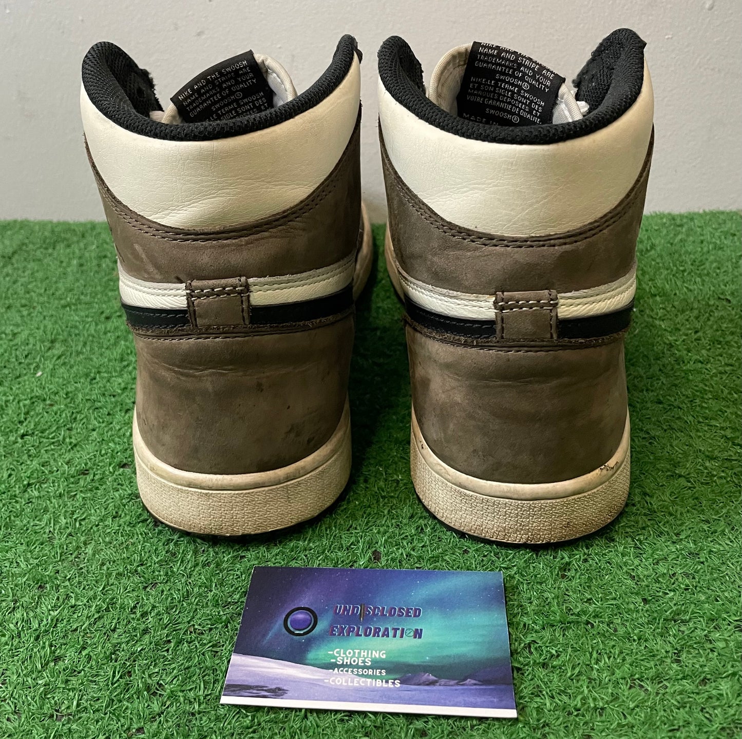 Jordan 1 high mocha size 10men/11.5women