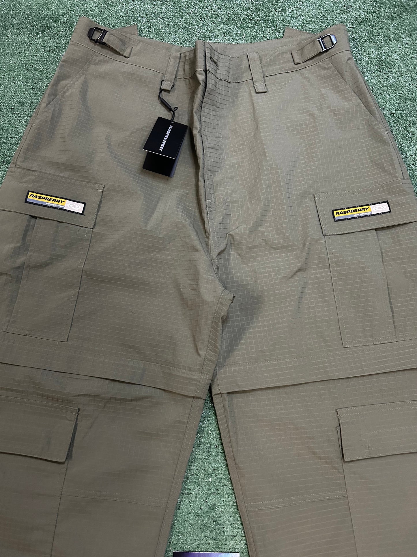 GV Gallery Raspberry hill tanker convertible cargos