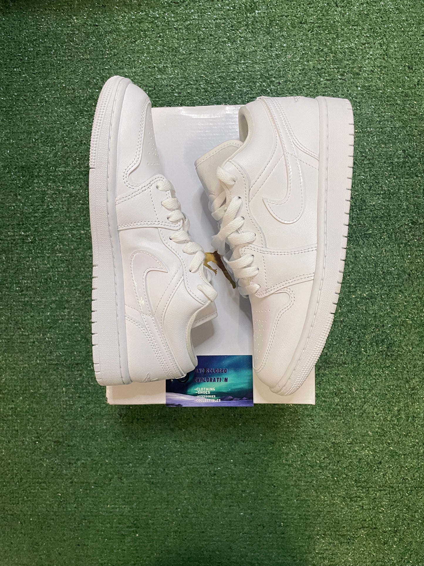 Air Jordan 1 Low triple white 6.5youth/8women