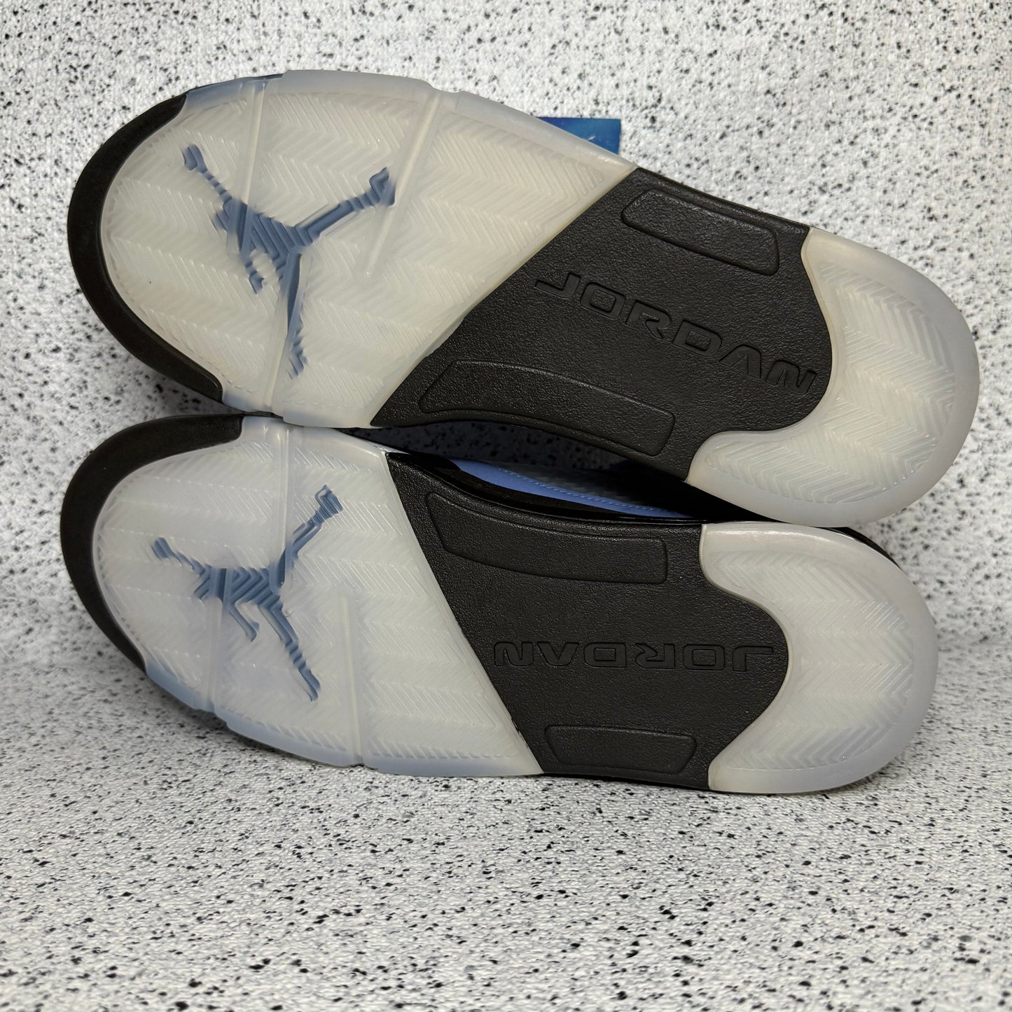 Jordan 5 UNC