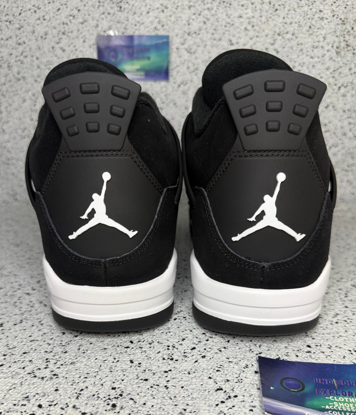 Jordan 4 White Thunder