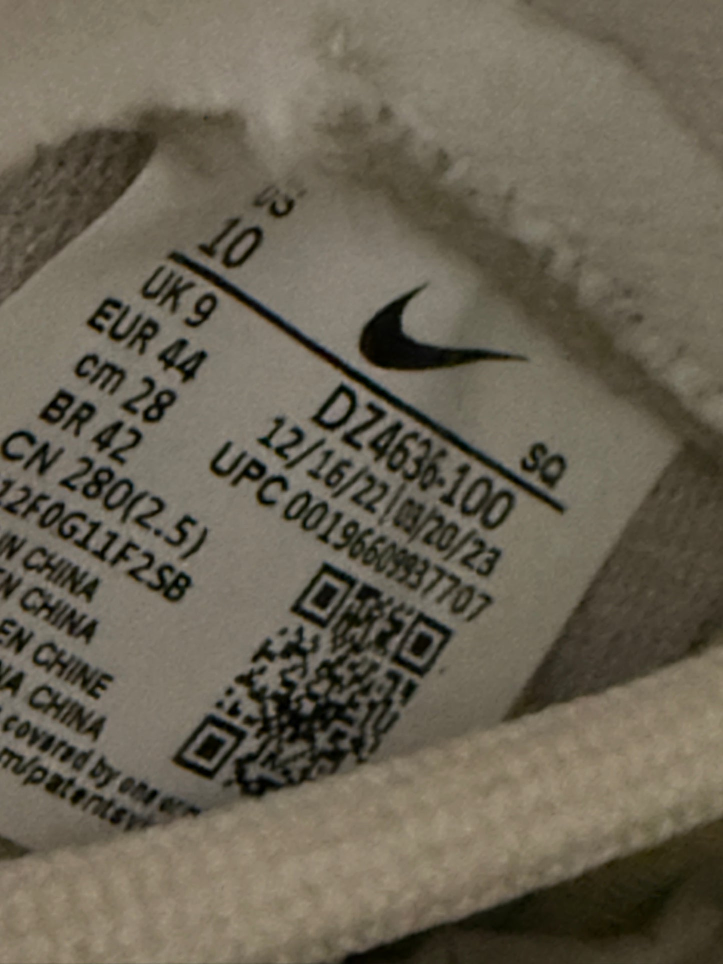 Nike Mac Attack Social Status Status Symbol 10 Men/11.5 Women “Preowned”