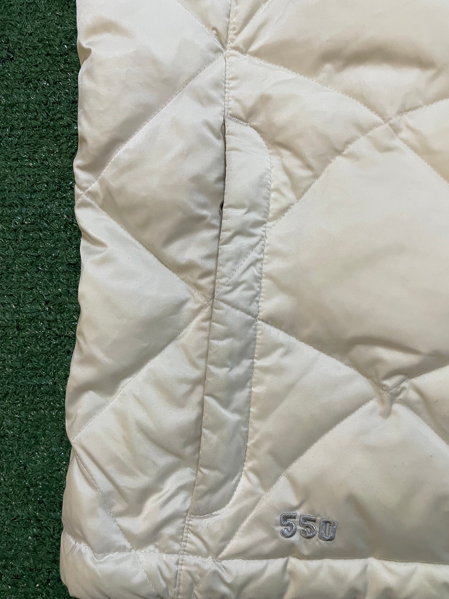 North face 550 white vest