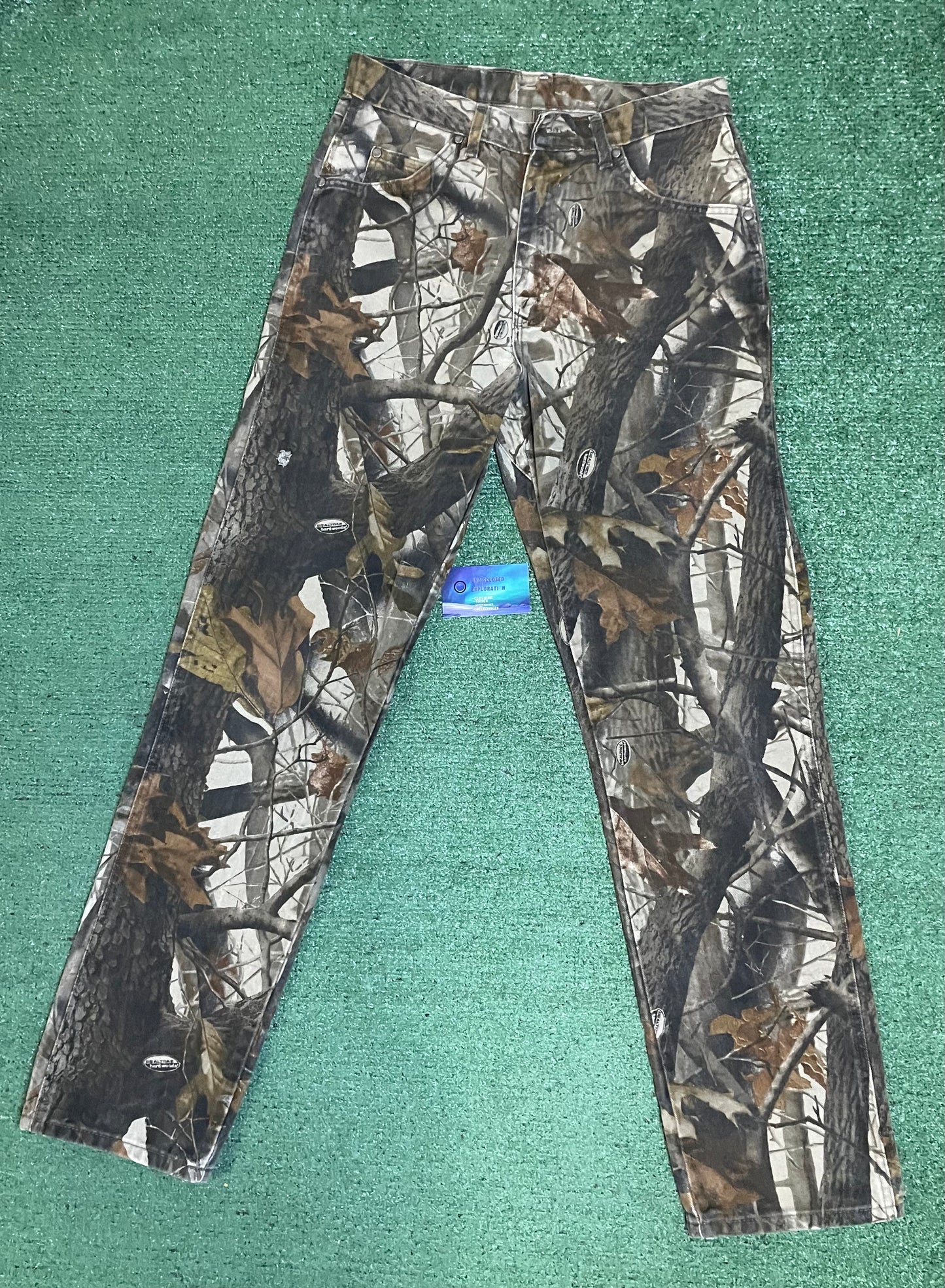 Vintage 2000s wrangler camouflage pants