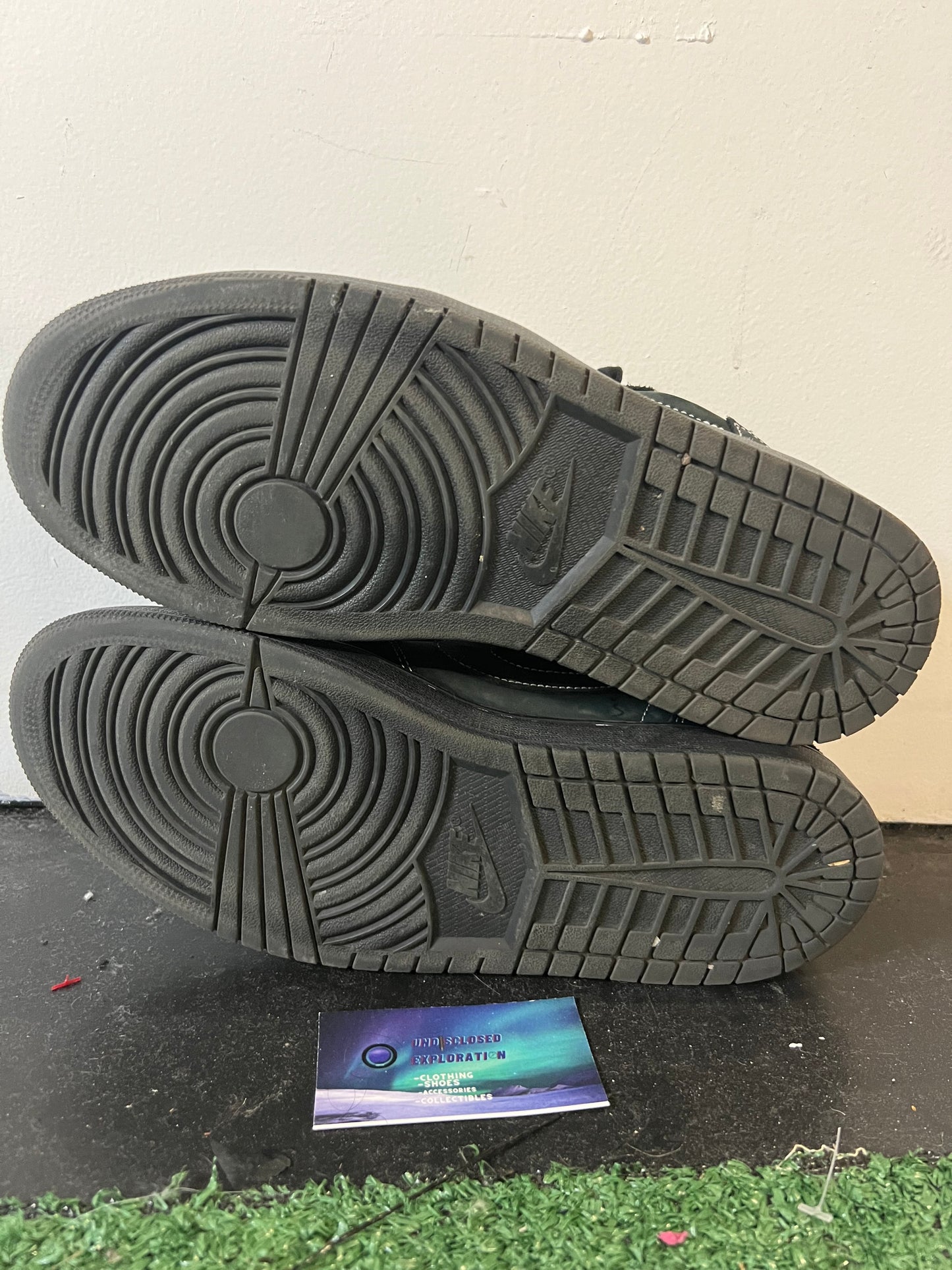 Jordan 1 low Travis Scott phantom size 9.5men/11women