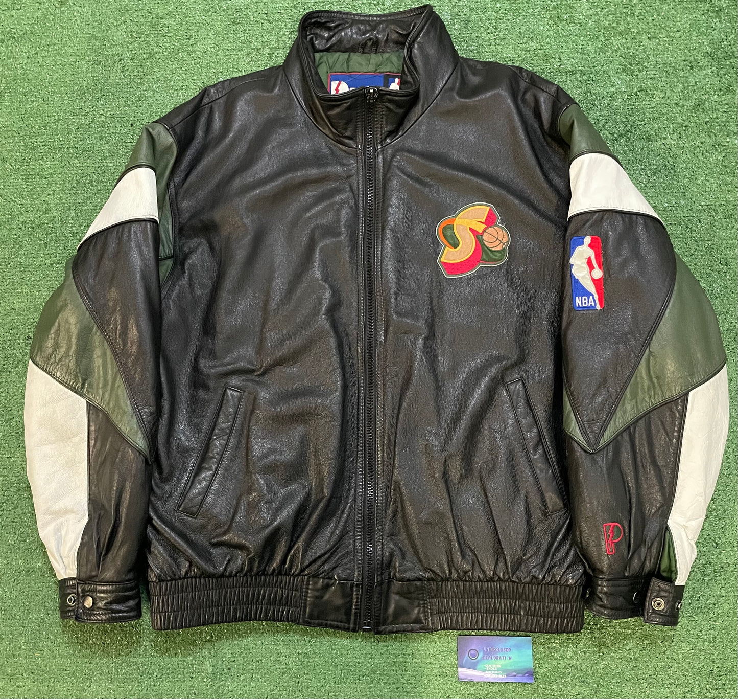 Vintage 1990s Seattle Sonics Pro player Leather Jacket