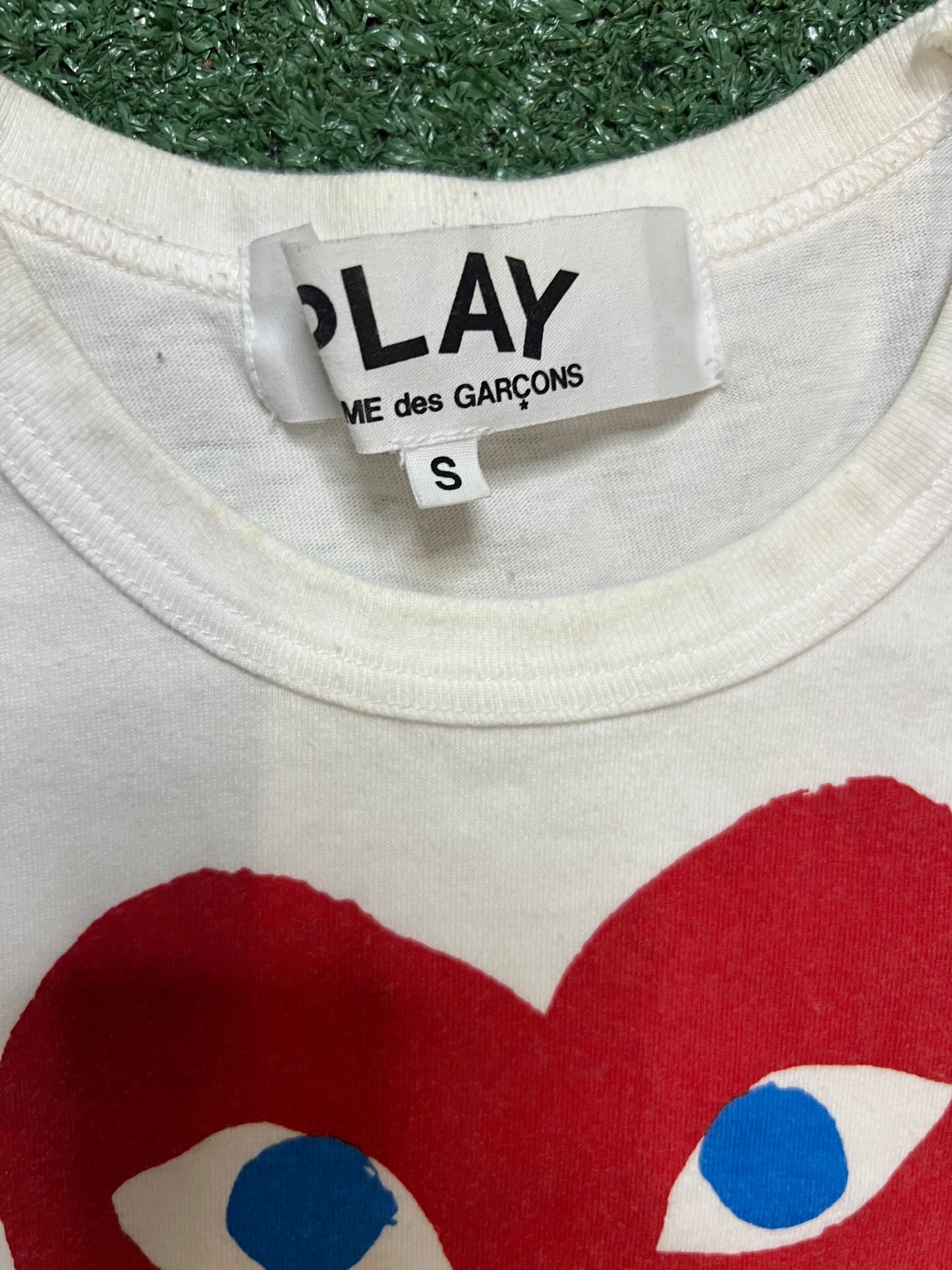 Comme Des garçon play double heart tee