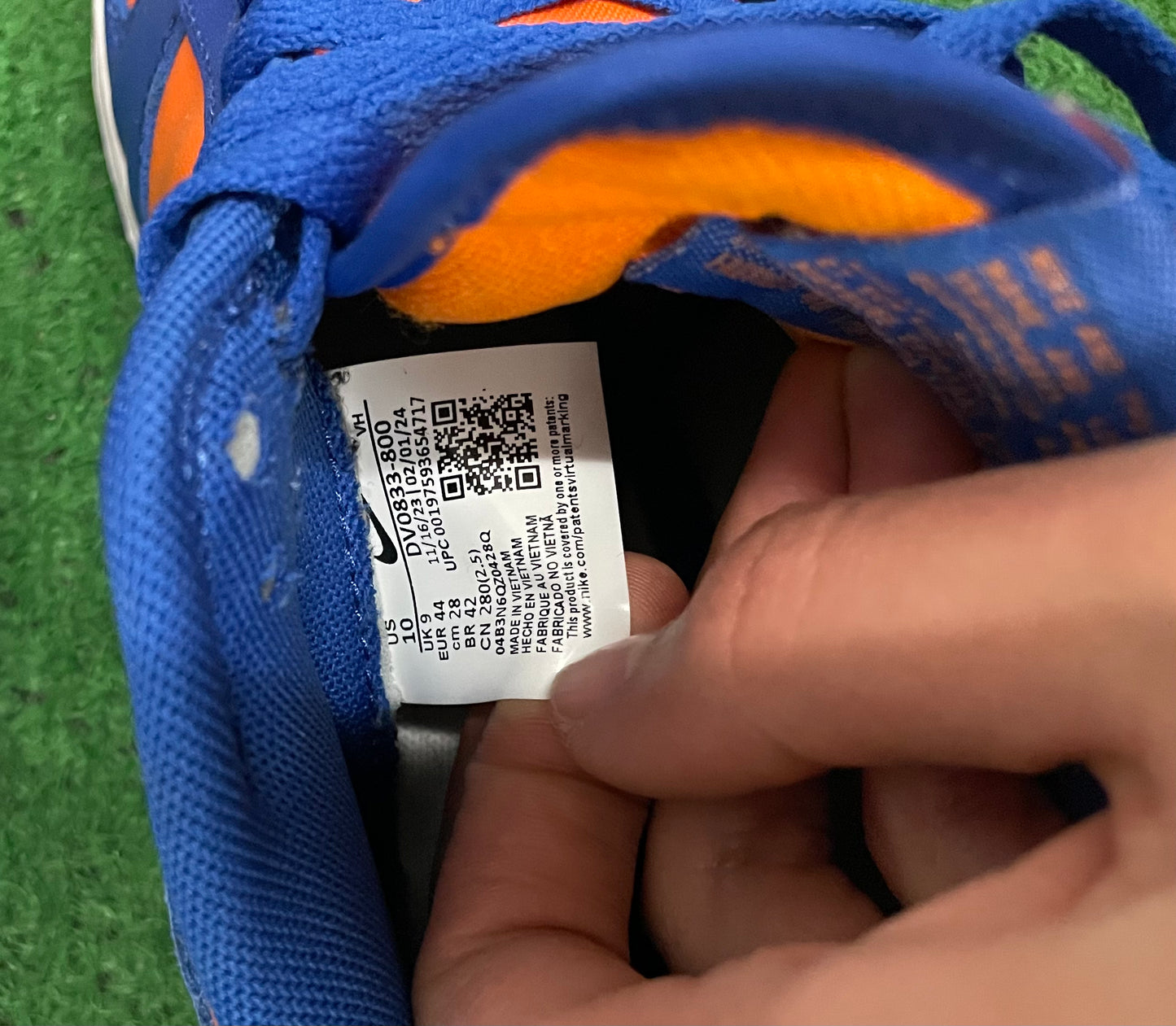 Nike dunk low knicks size 10men/11.5women