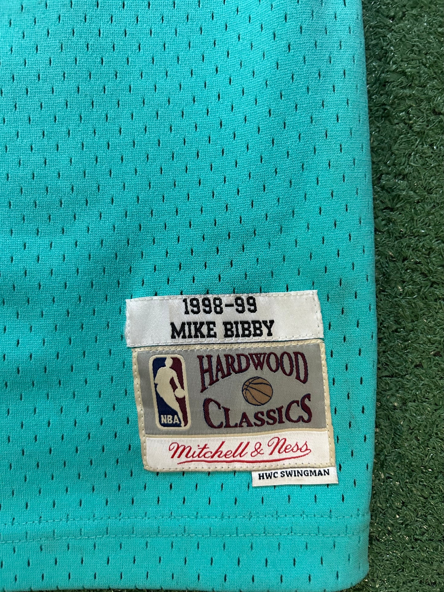 Vancouver Grizzles Mitchell and Ness Mike Bibby #10 Jersey