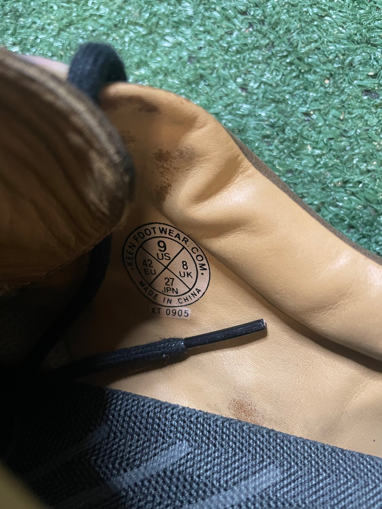 KEEN Boston III brown size 9men/10.5women